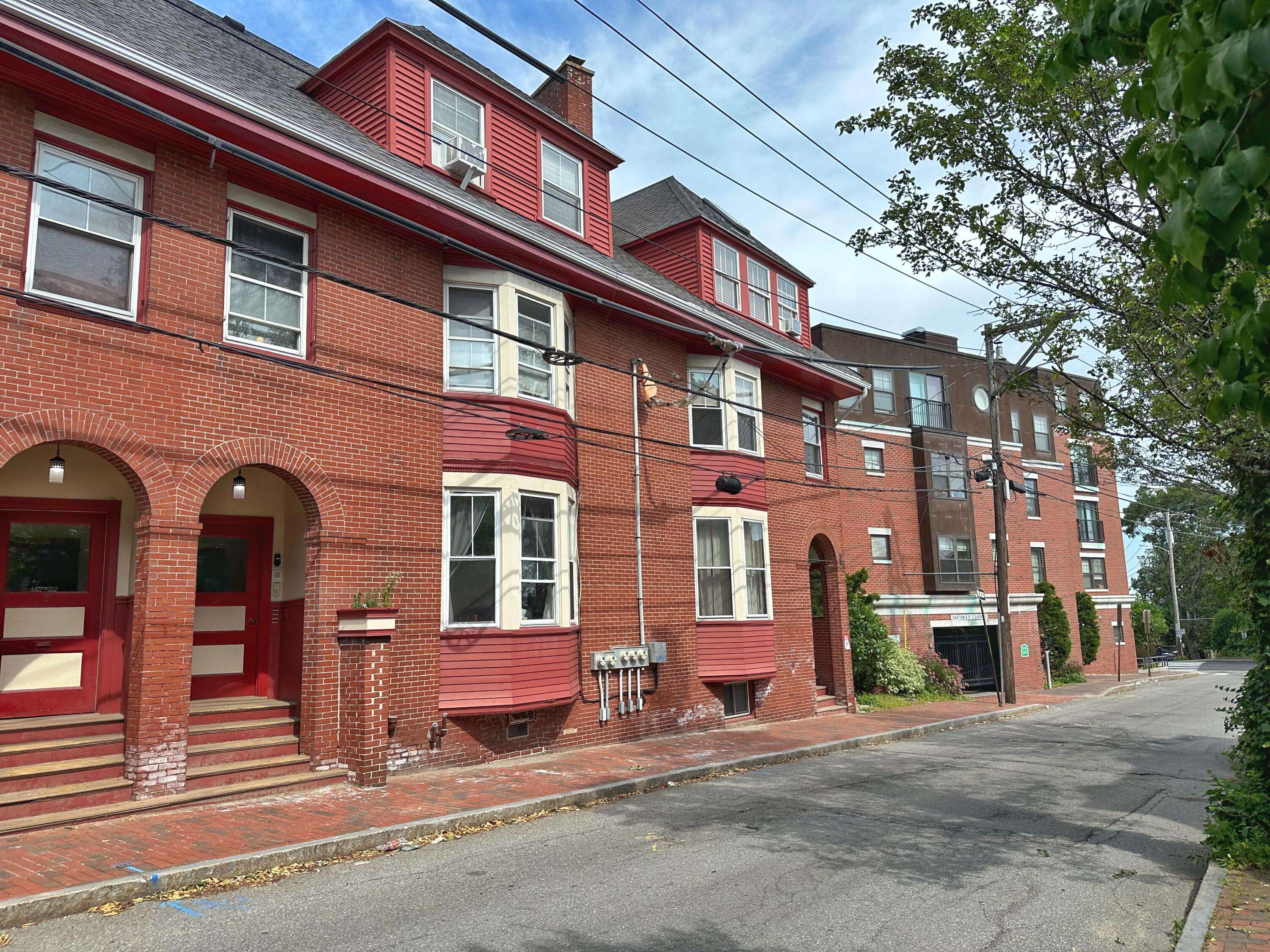 Portland, ME 04102,3 Walker ST #4