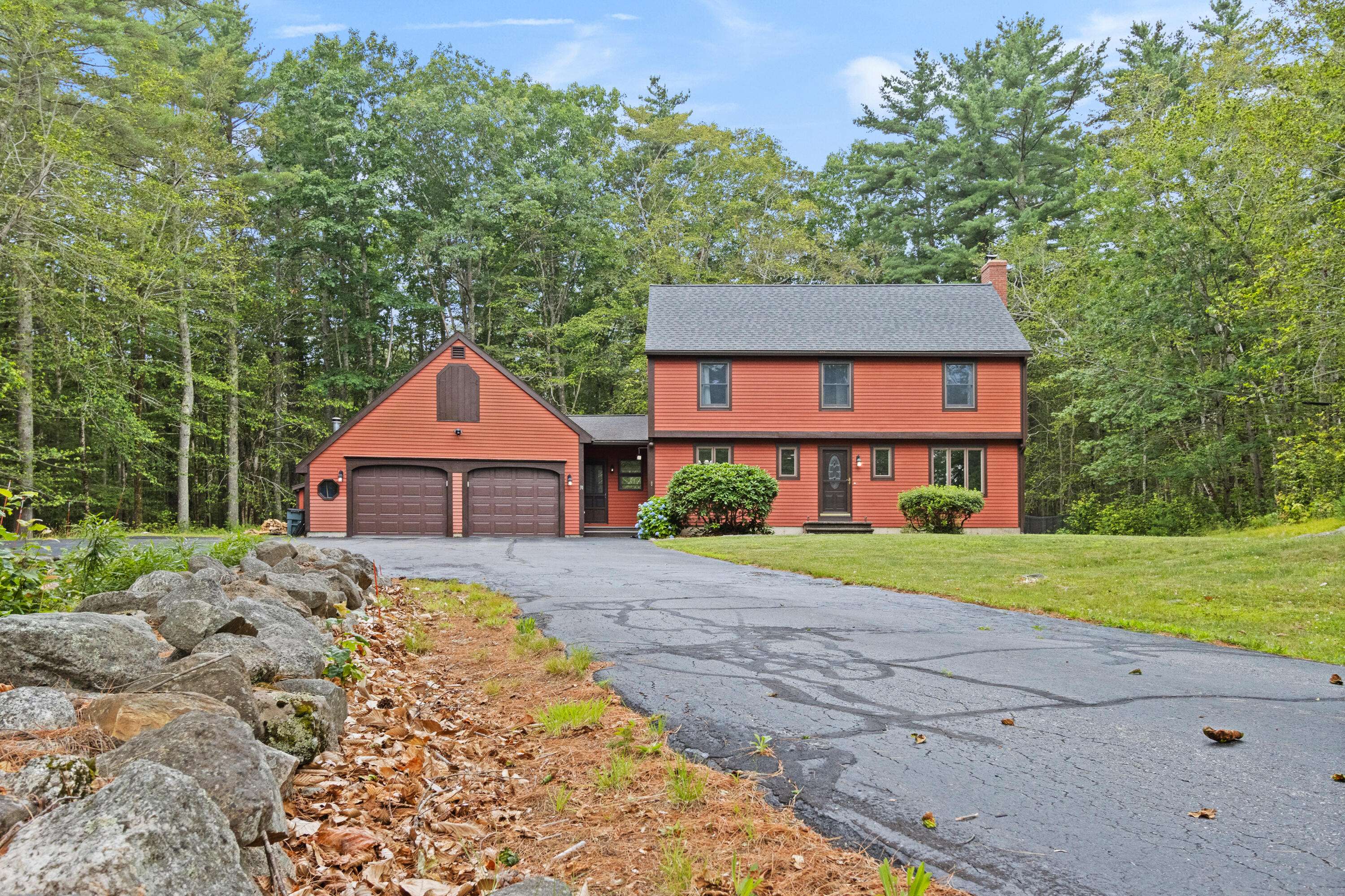 Standish, ME 04084,31 Highland RD