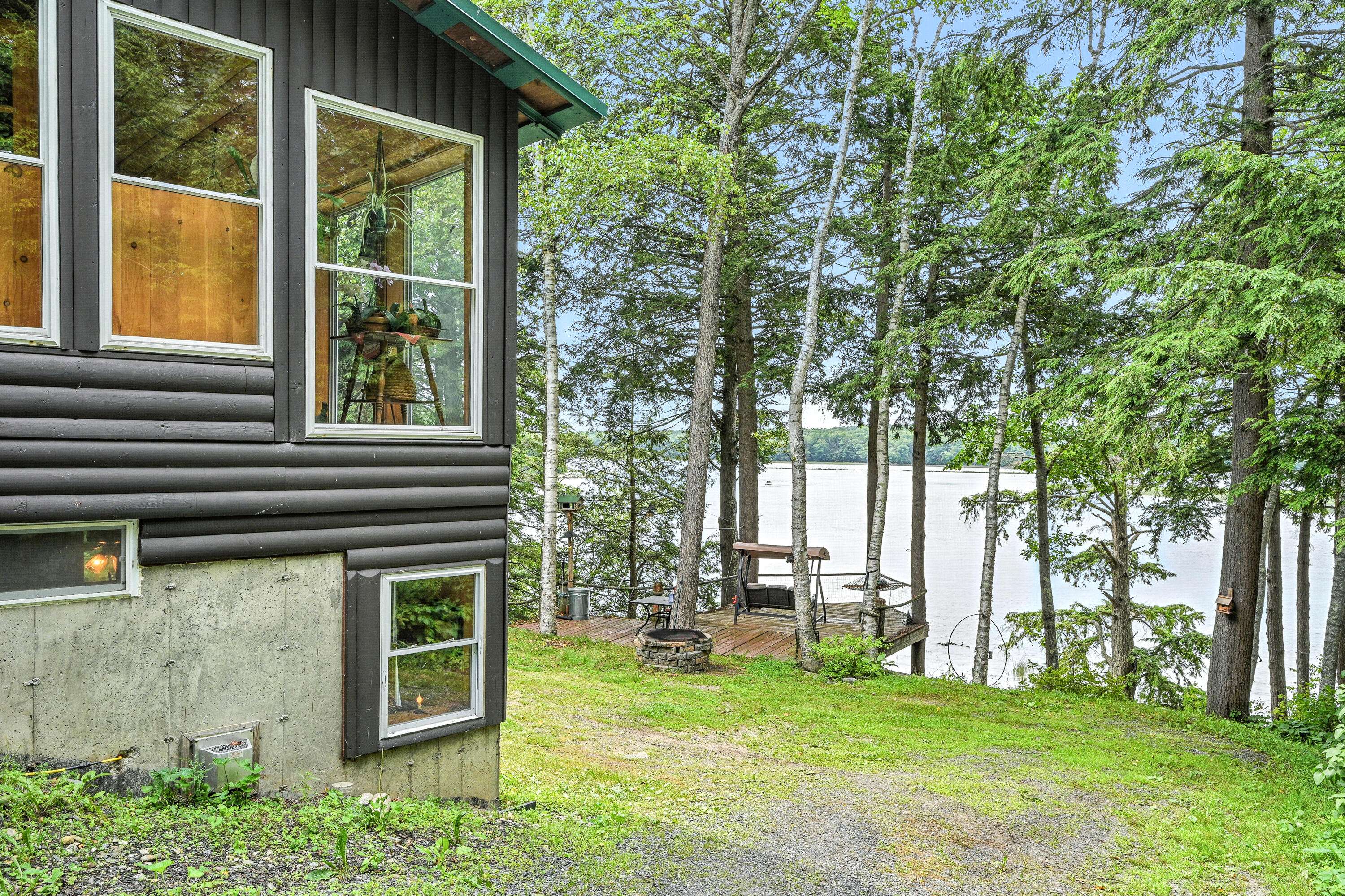 Dresden, ME 04342,16 Brackett RD