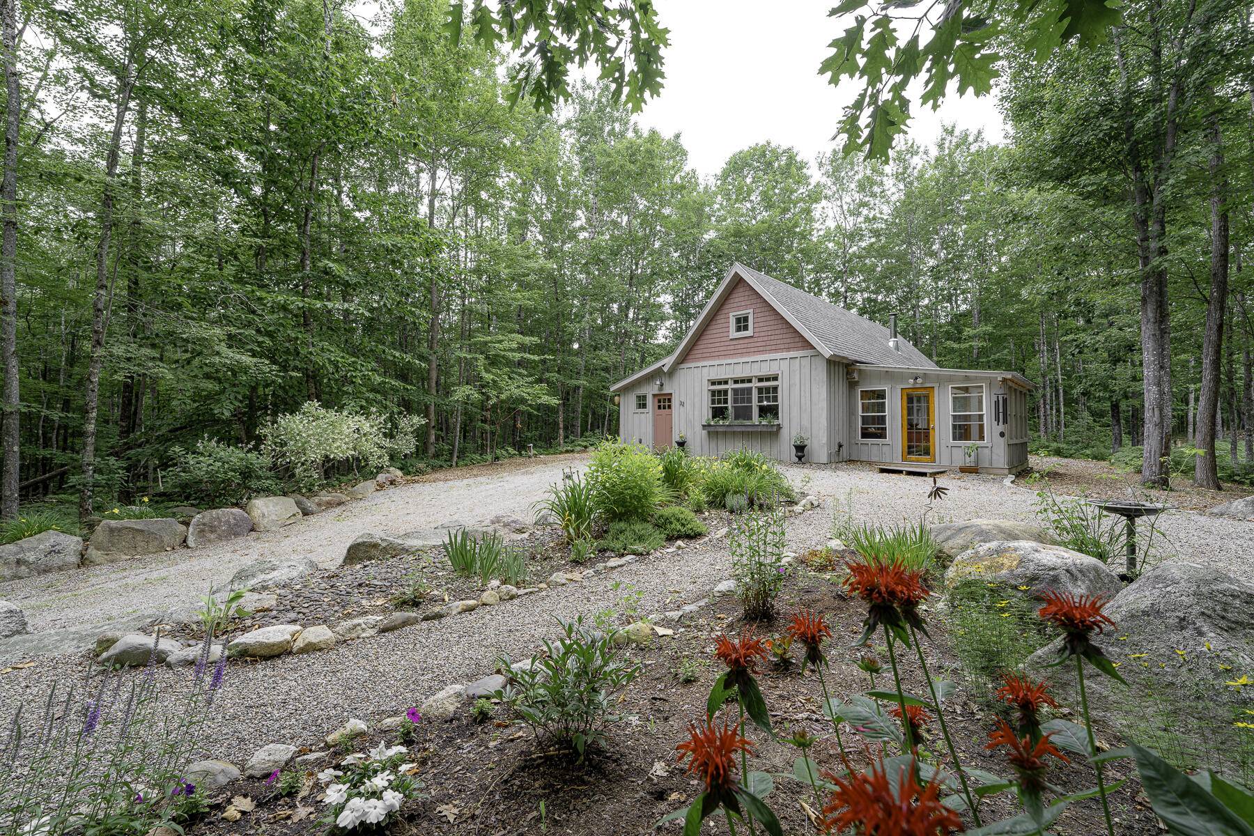 Topsham, ME 04086,32 Boulder Hill RD