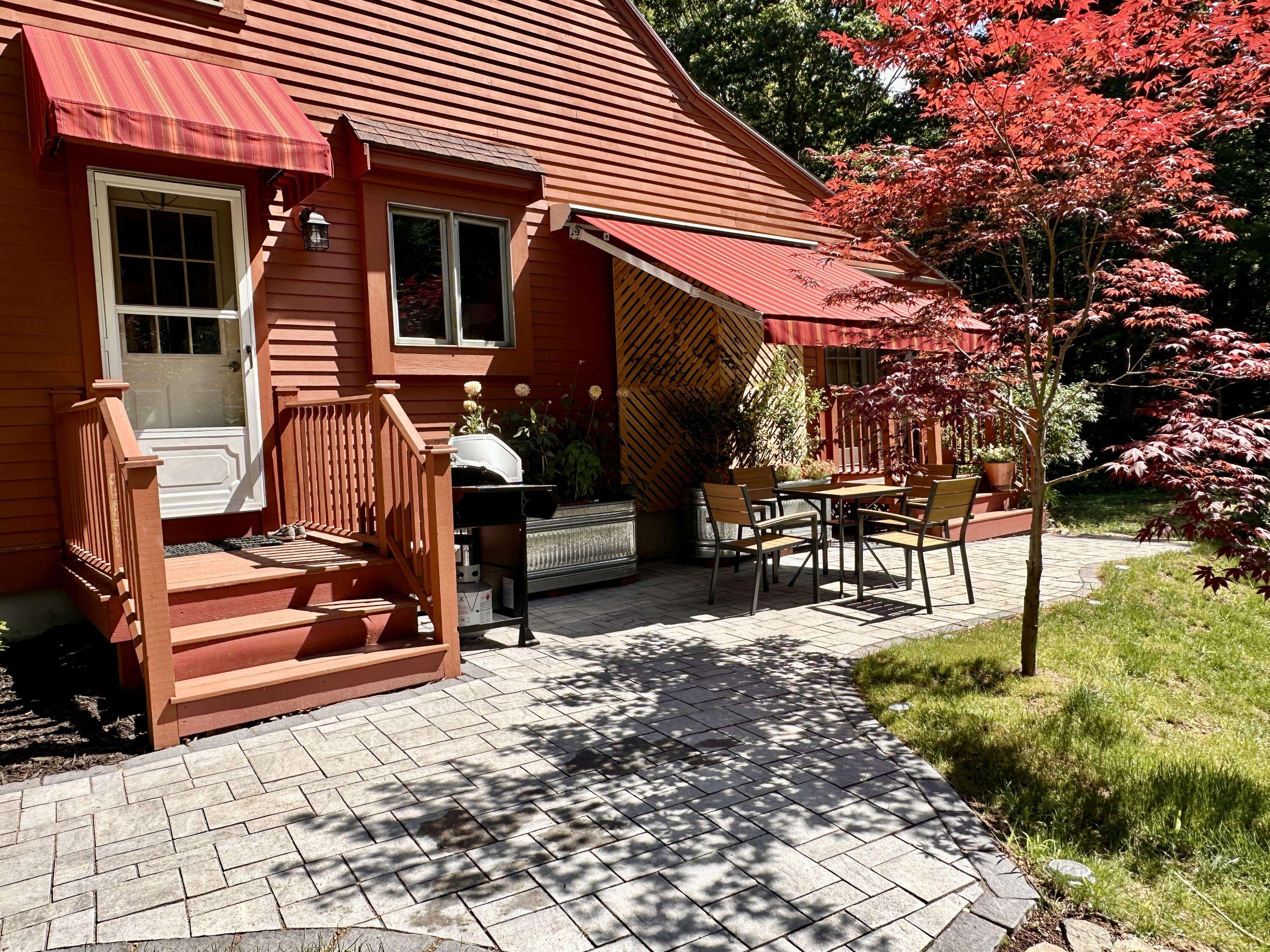 Kennebunk, ME 04043,9 Rusty Bucket LN