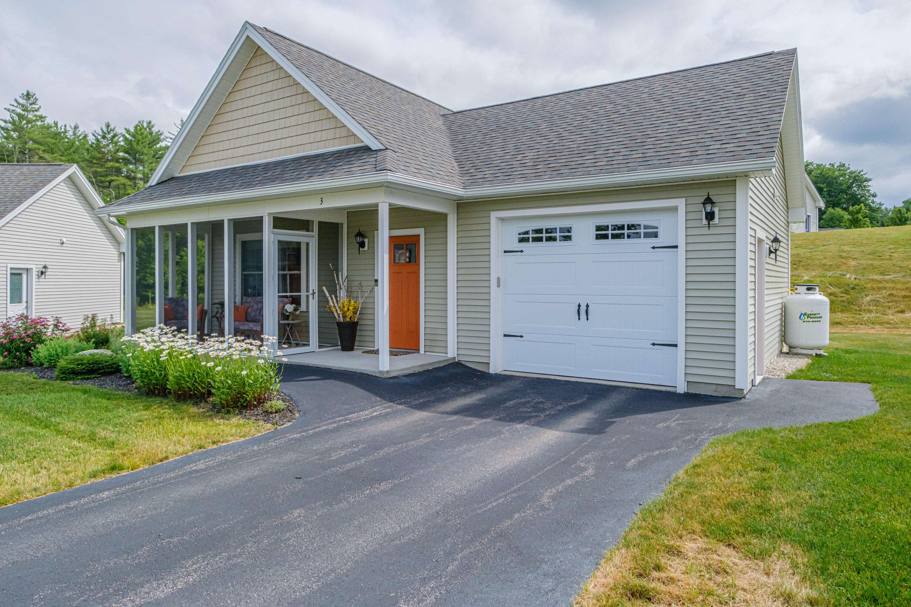 Bridgton, ME 04009,3 E ST