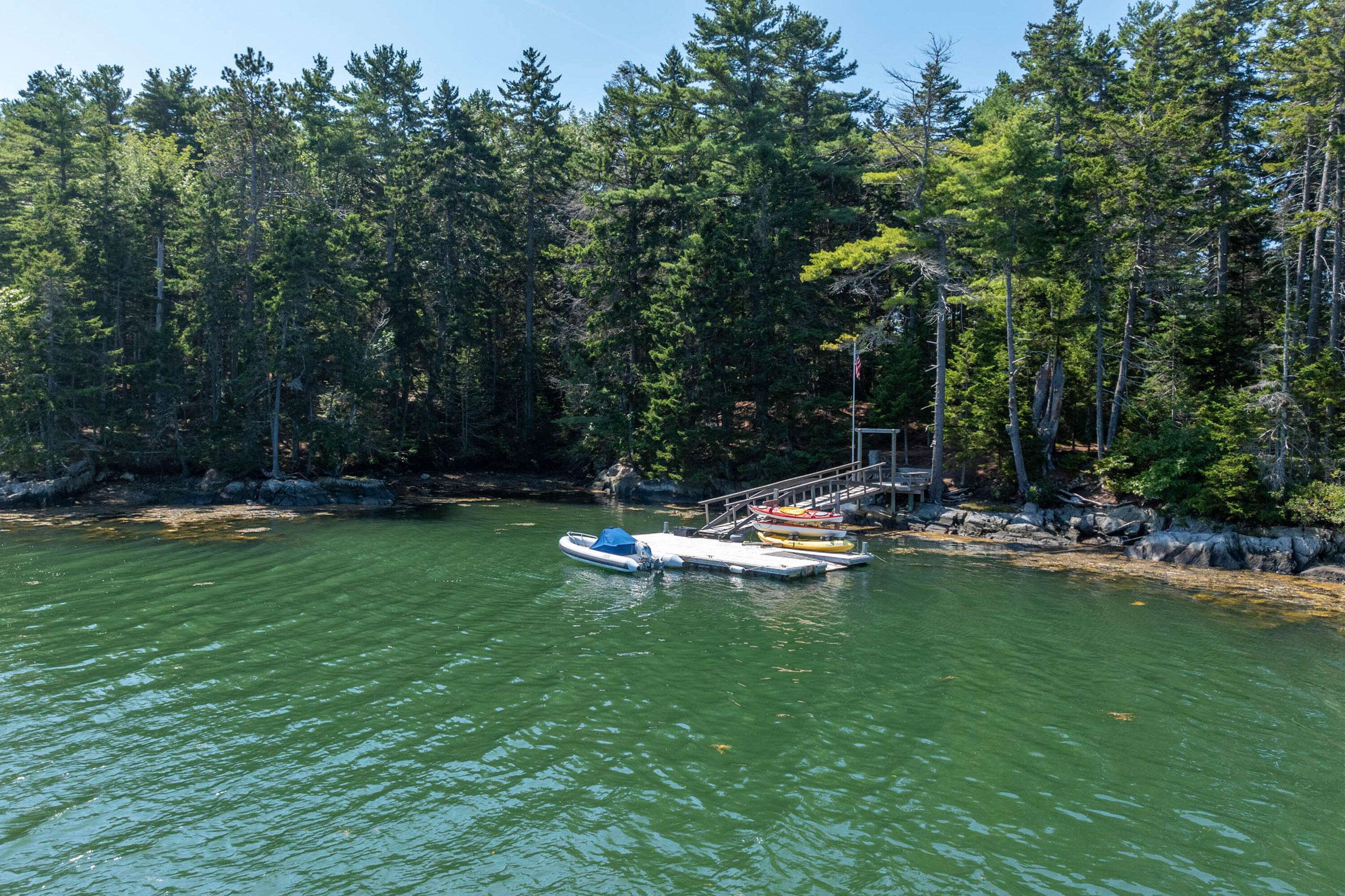 Harpswell, ME 04079,93 Governors Point RD