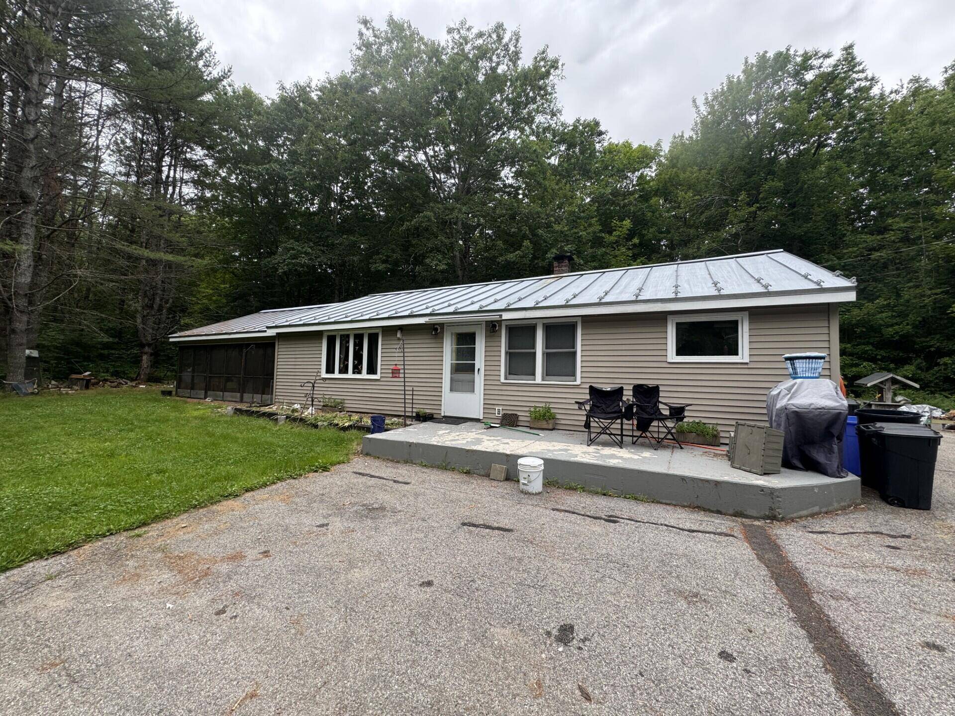 Unity, ME 04988,569 Stevens RD