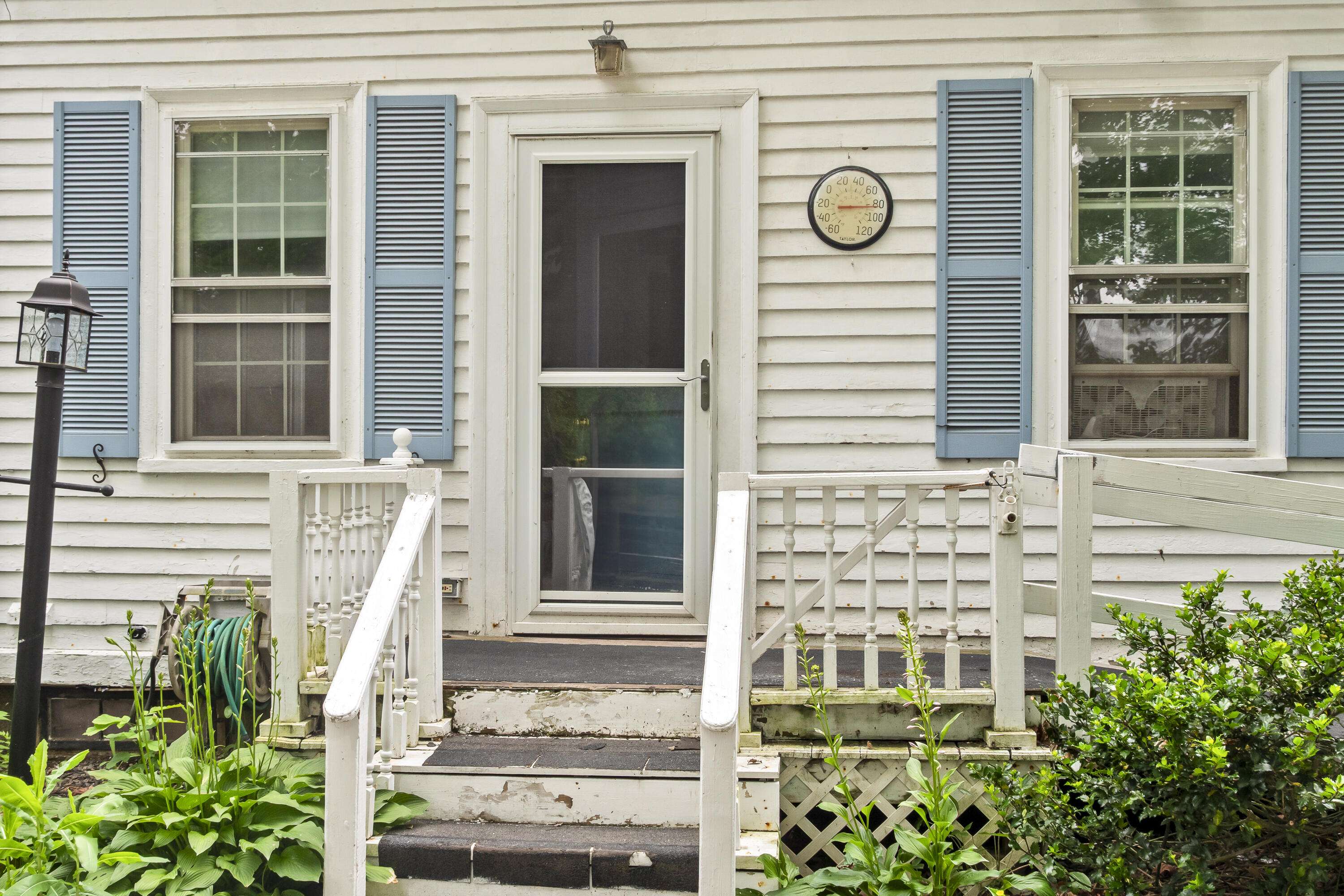 Waldoboro, ME 04572,785 W Main ST