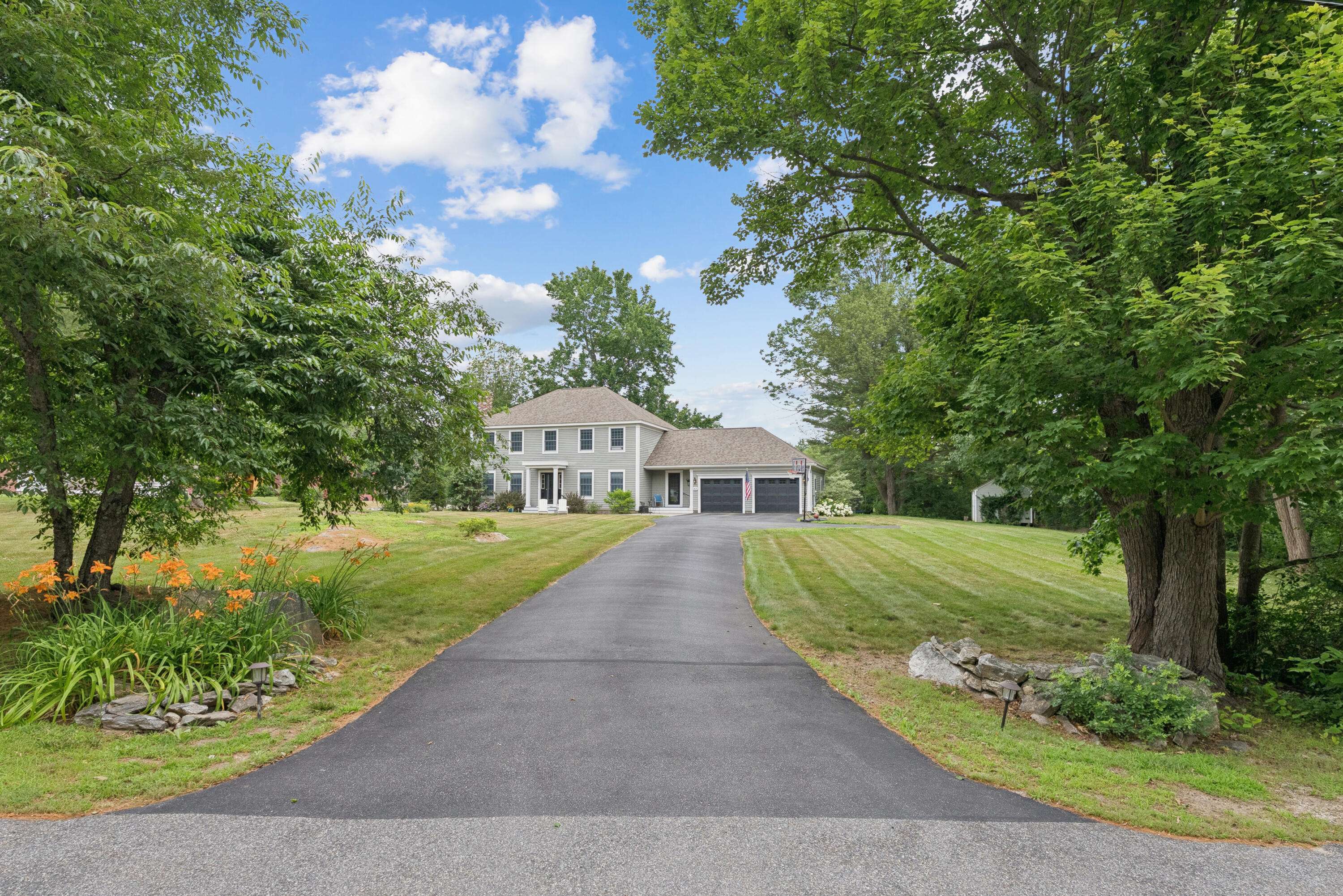 Falmouth, ME 04105,63 Ledgewood DR