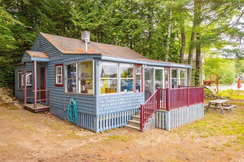Lyman, ME 04002,111 W Shore DR