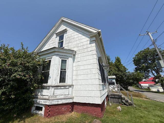 Lubec, ME 04652,25 Pleasant ST