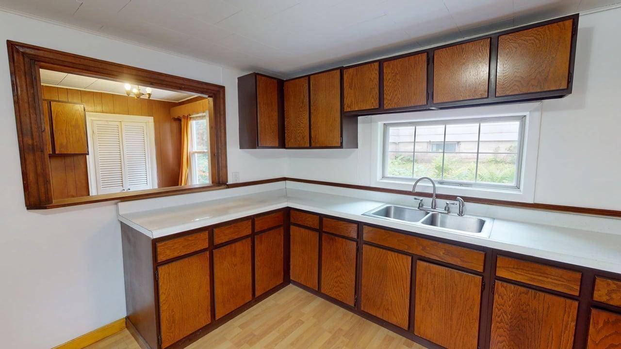 Veazie, ME 04401,56 Oak Grove ST