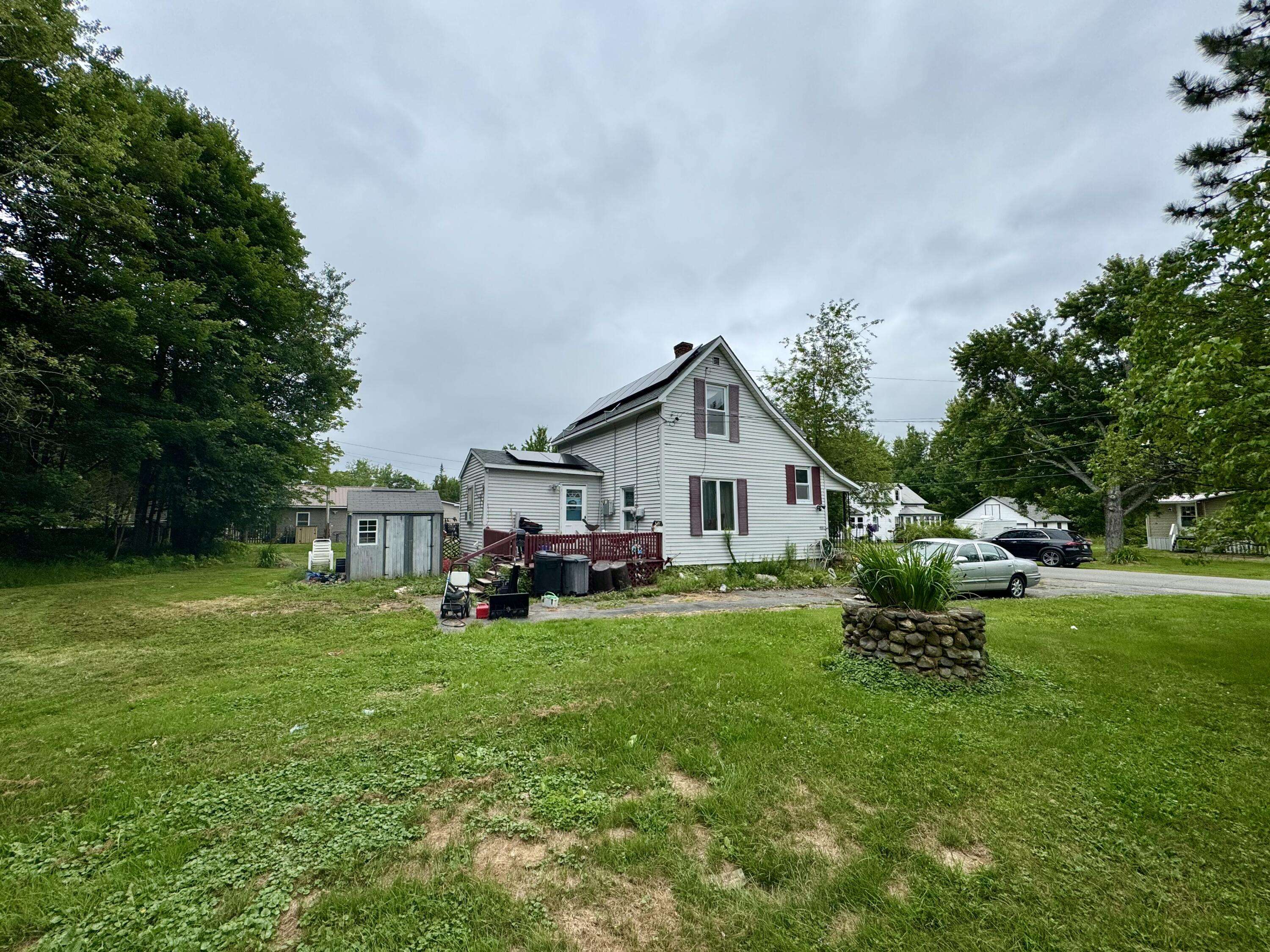 Milford, ME 04461,22 Pine ST