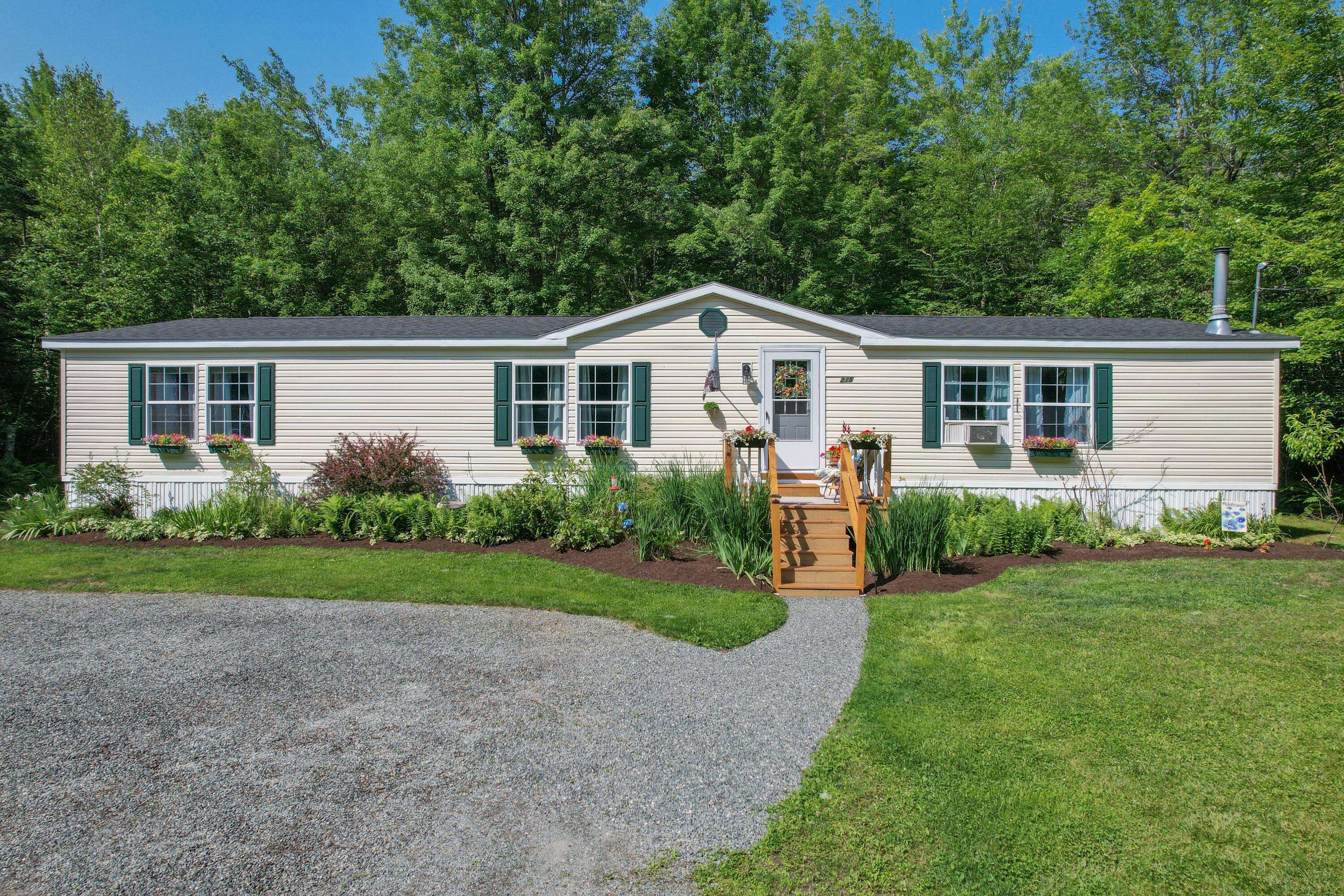 Surry, ME 04684,275 Morgan Bay RD
