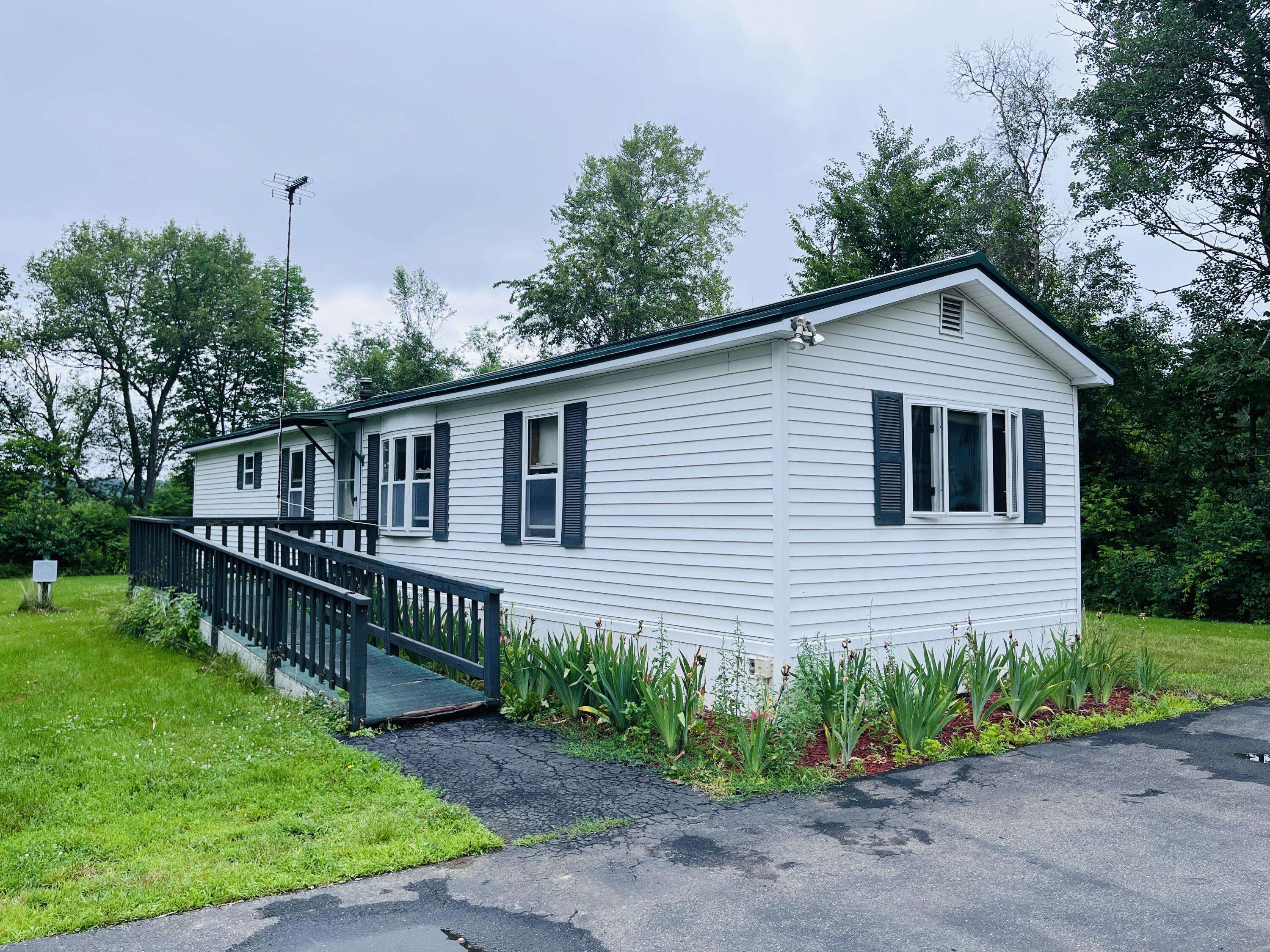 Fairfield, ME 04937,398 Center RD