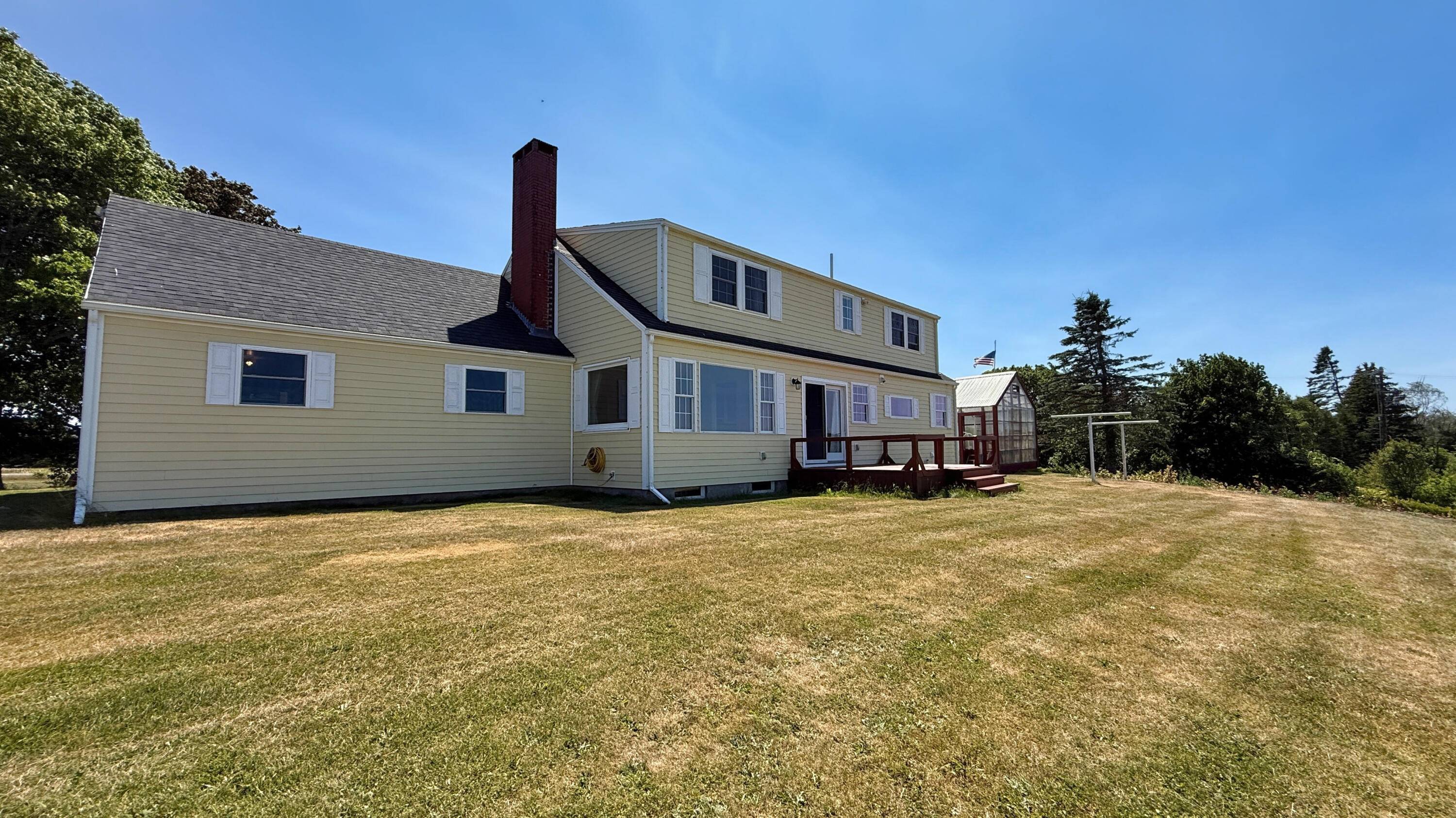 Lubec, ME 04652,253 County RD