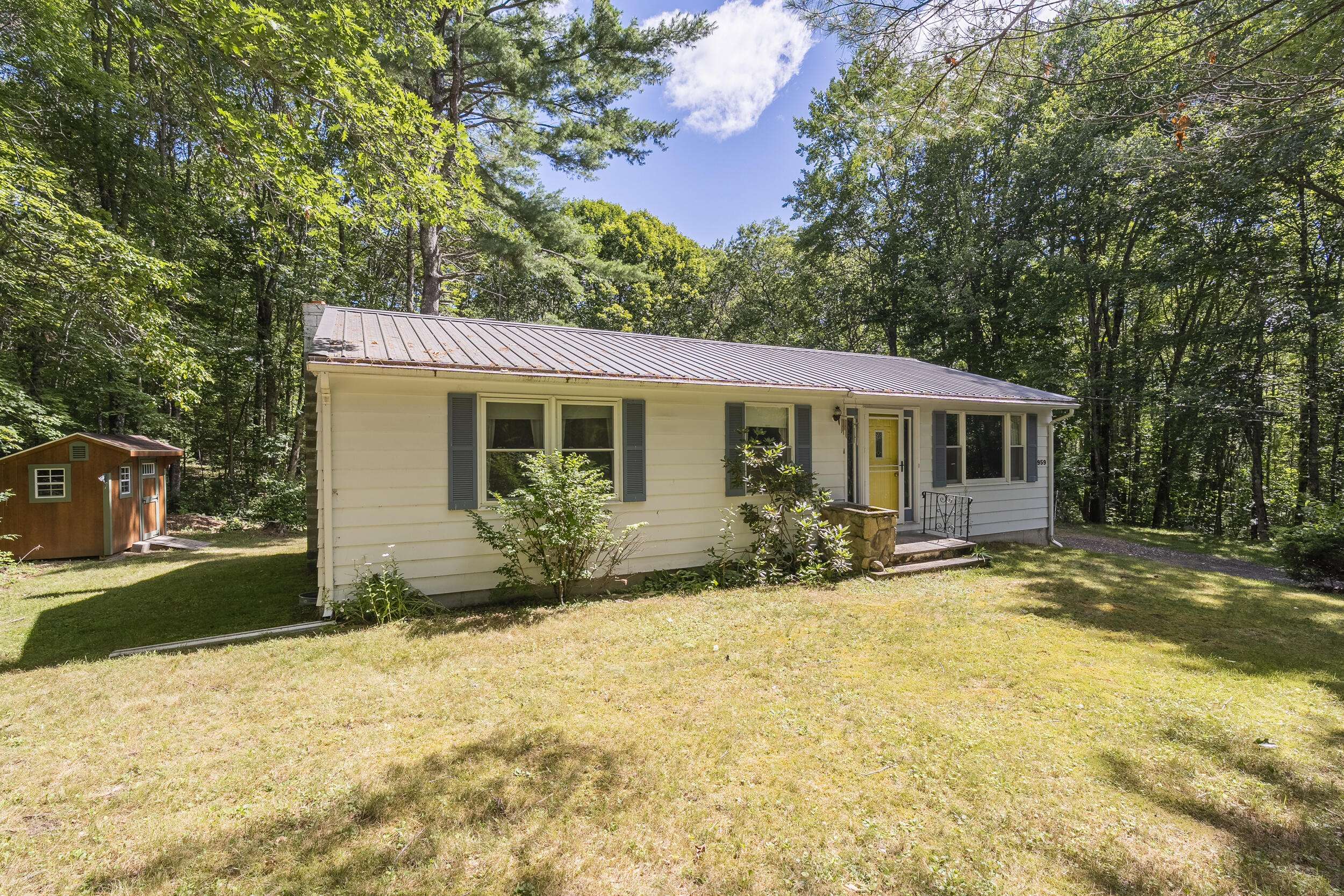 Lyman, ME 04002,959 S Waterboro RD
