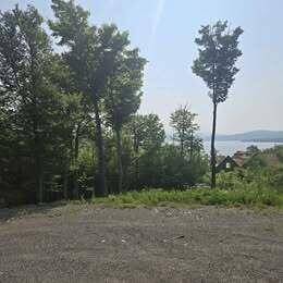 Rangeley, ME 04970,10 West Side DR
