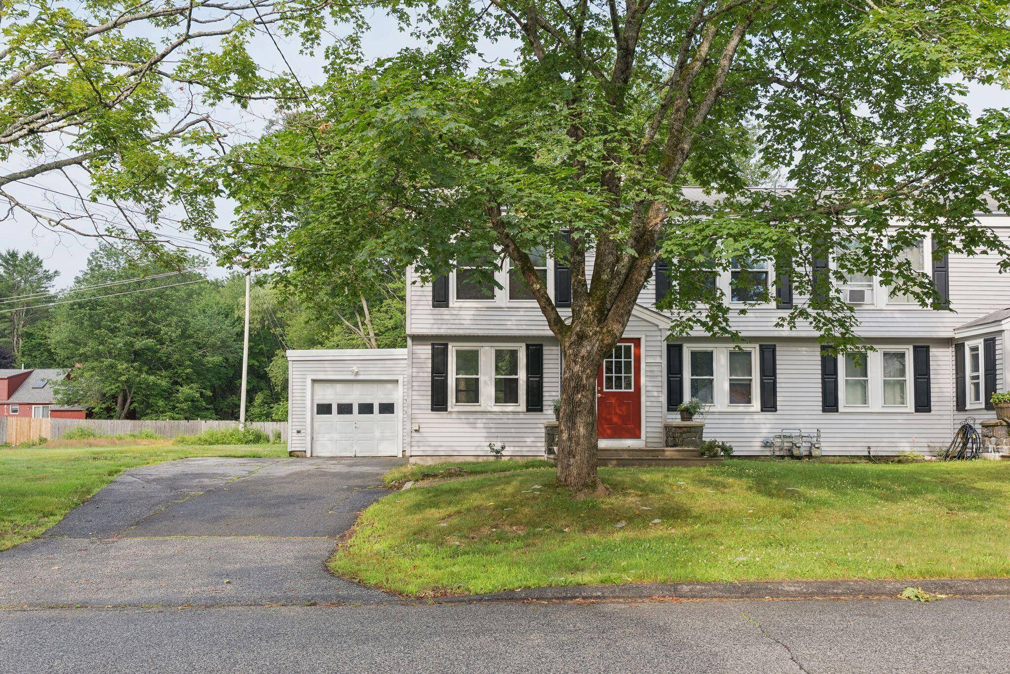 Brunswick, ME 04011,143 Columbia AVE