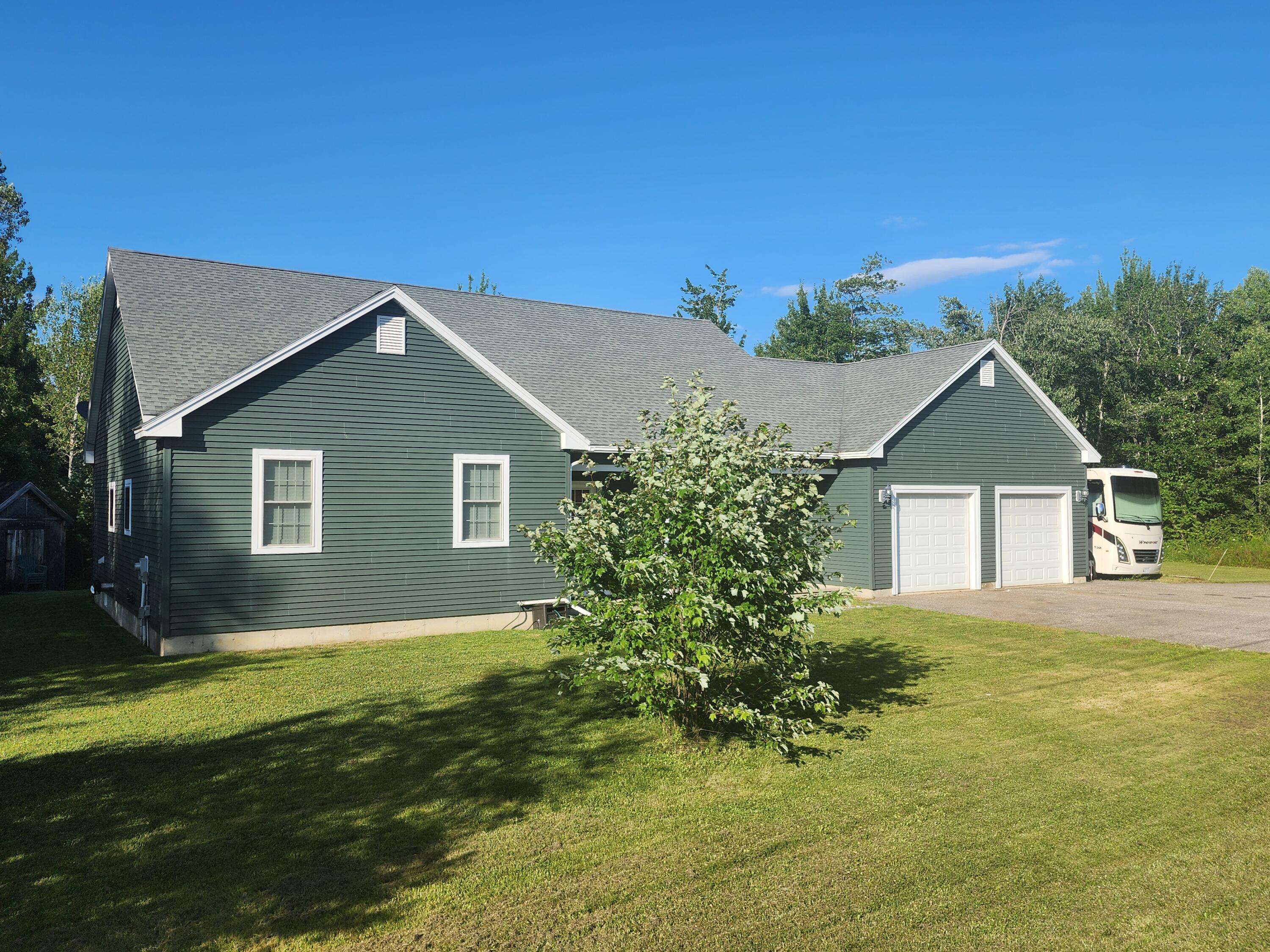 Hampden, ME 04444,383 Sawyer RD