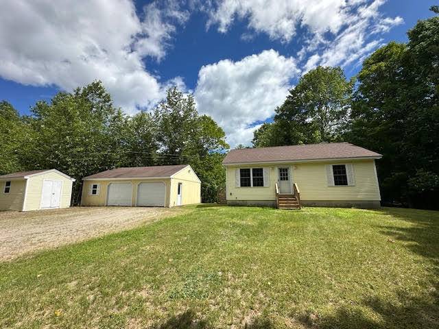 Monmouth, ME 04259,328 Norris Hill RD