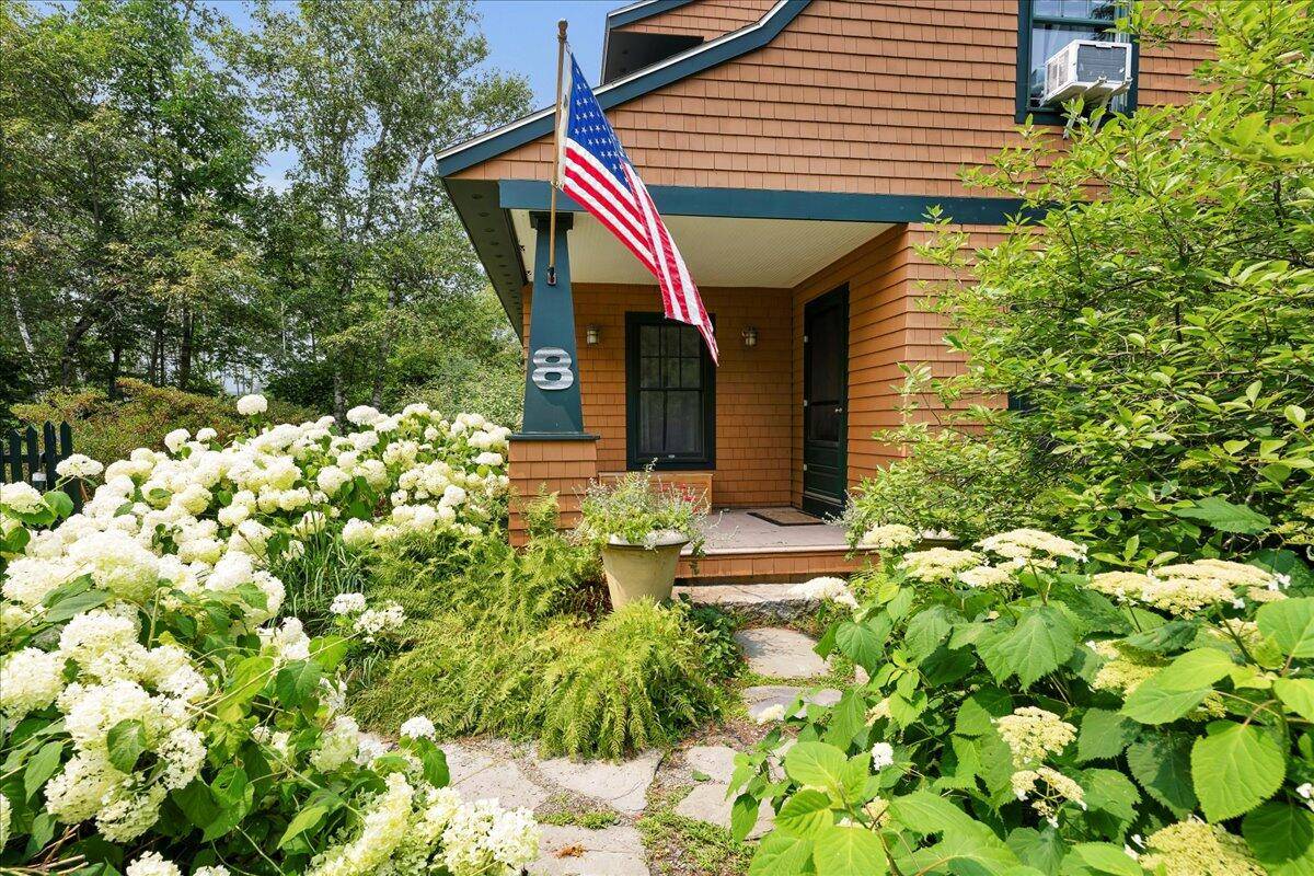 Castine, ME 04421,8 Windmill Hill LN