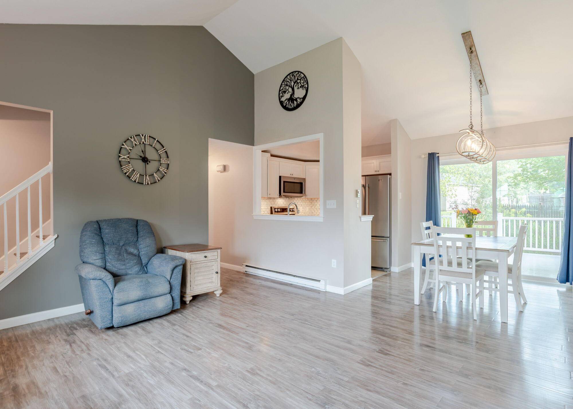 South Portland, ME 04106,214 Settler RD #21