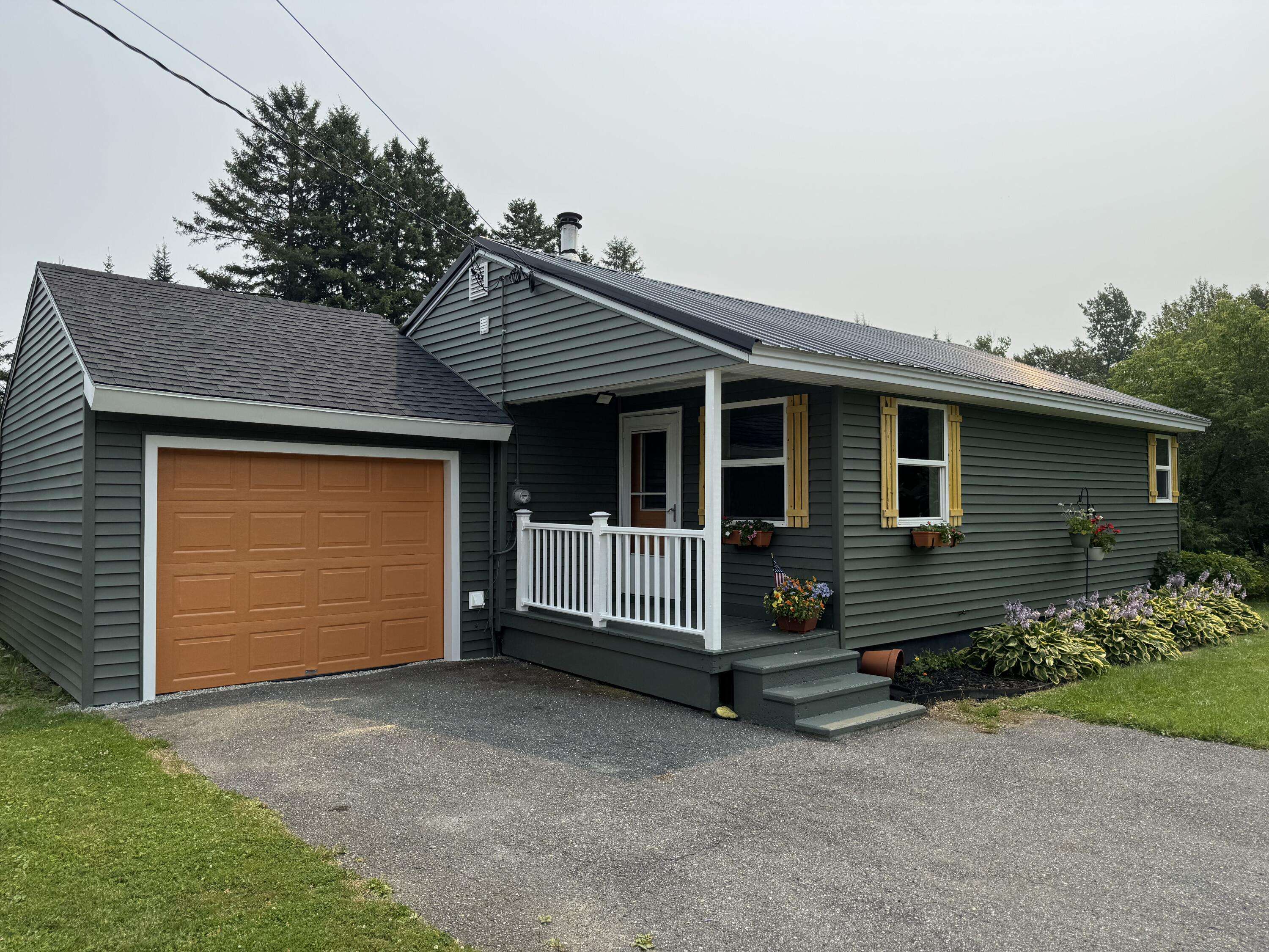 Presque Isle, ME 04769,33 Federal ST