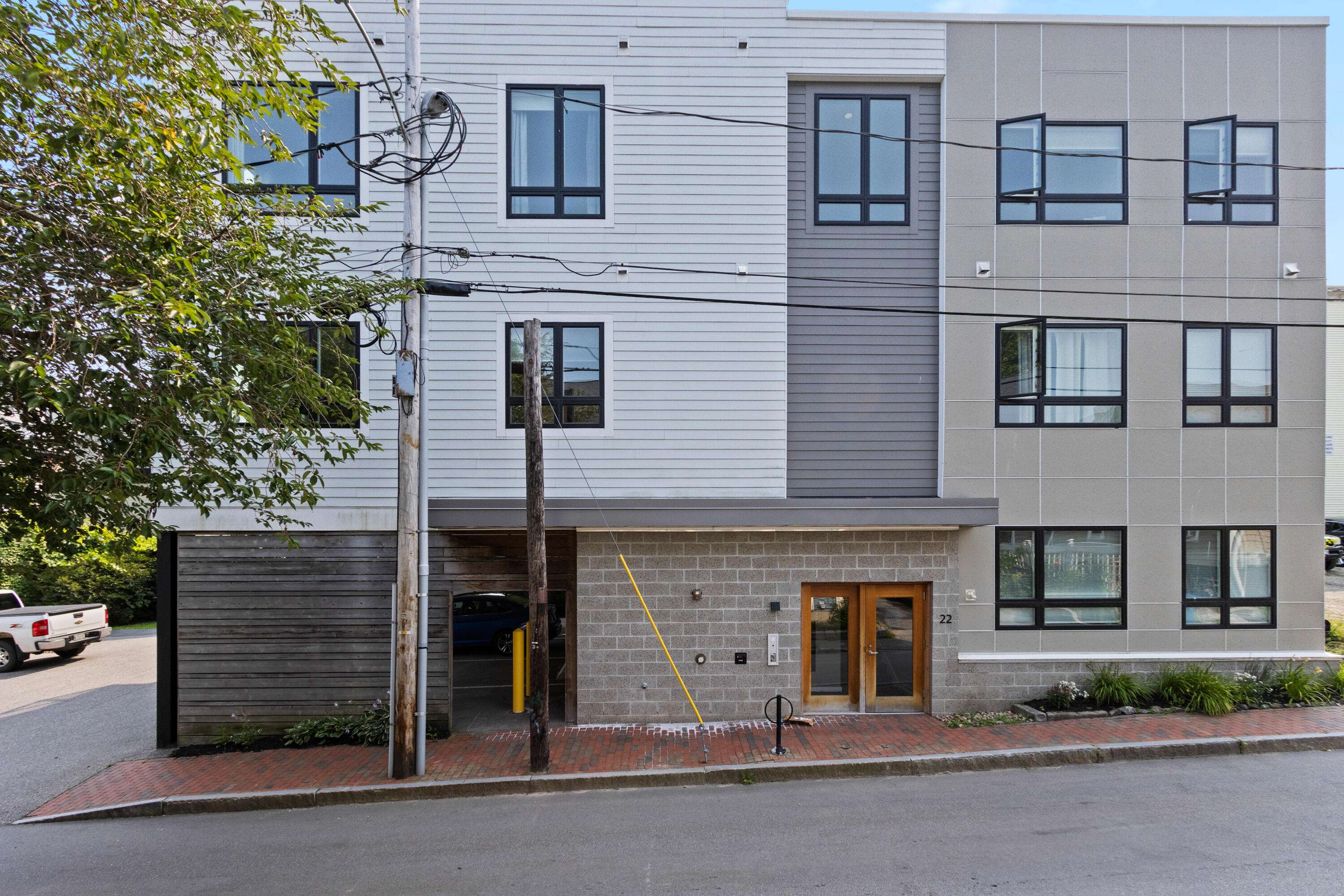 Portland, ME 04102,22 Tate ST #2D