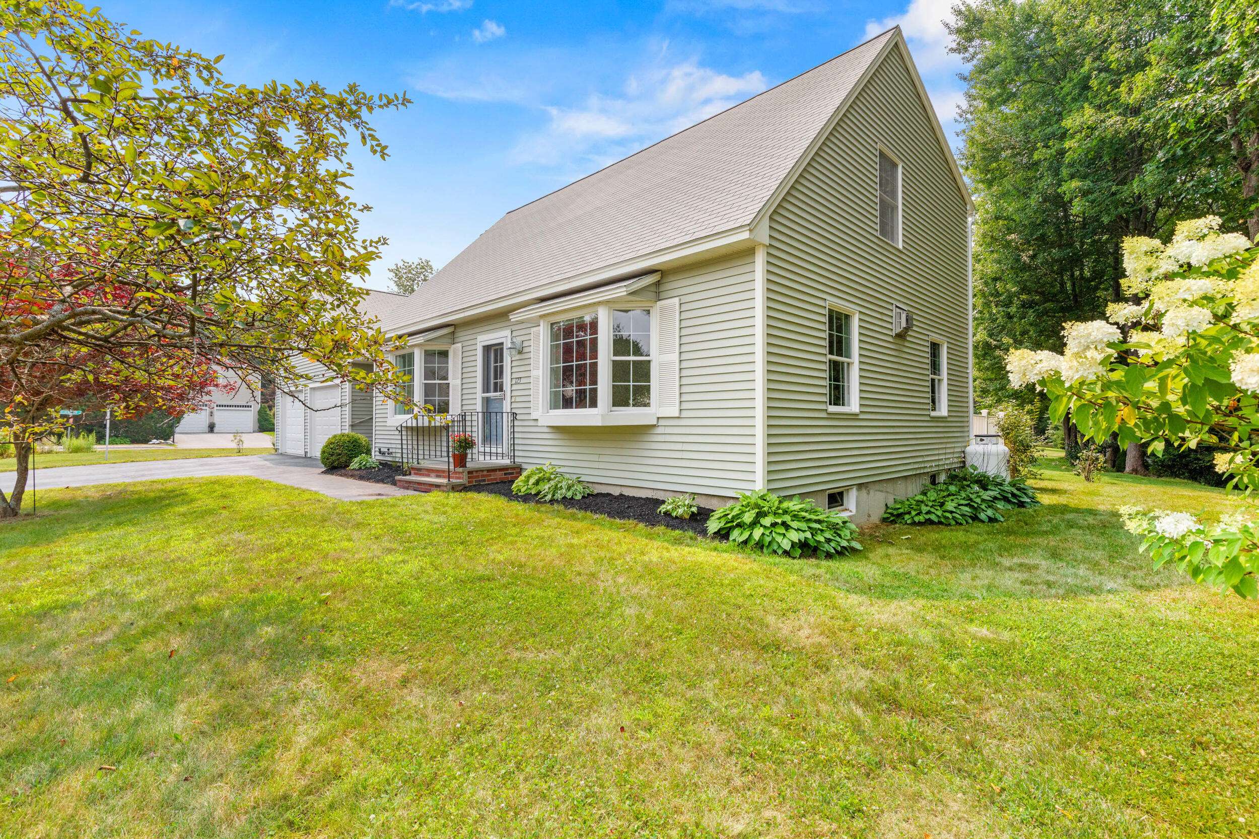 South Portland, ME 04106,123 Boysenberry DR
