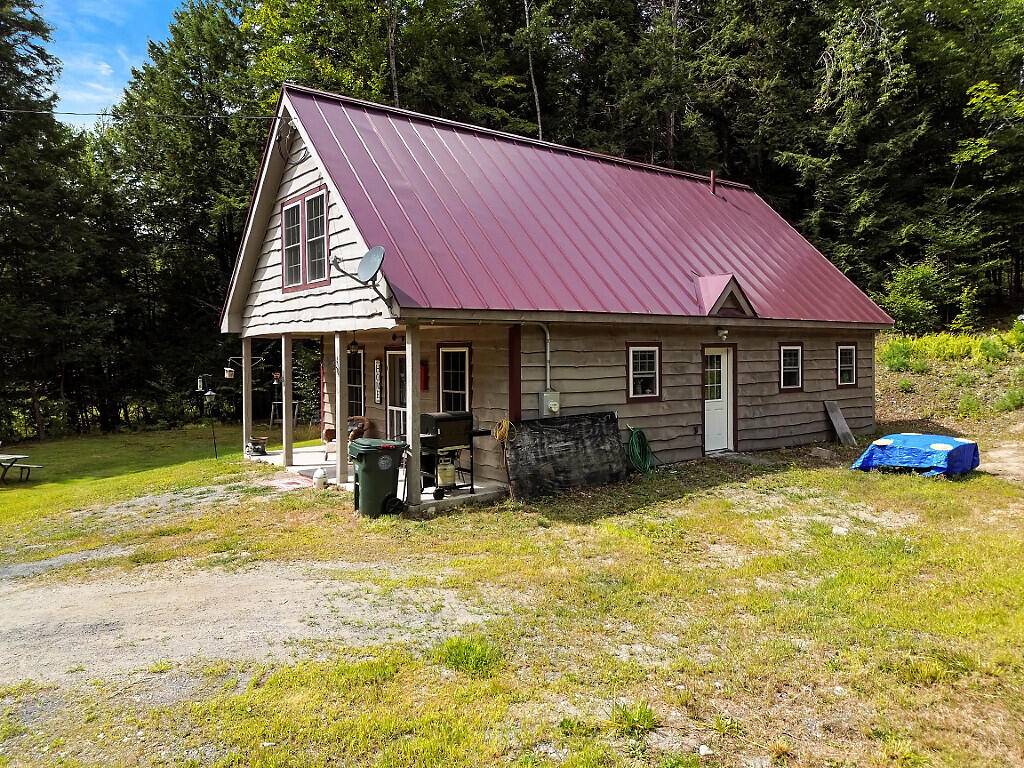 Embden, ME 04958,121 E East Shore RD