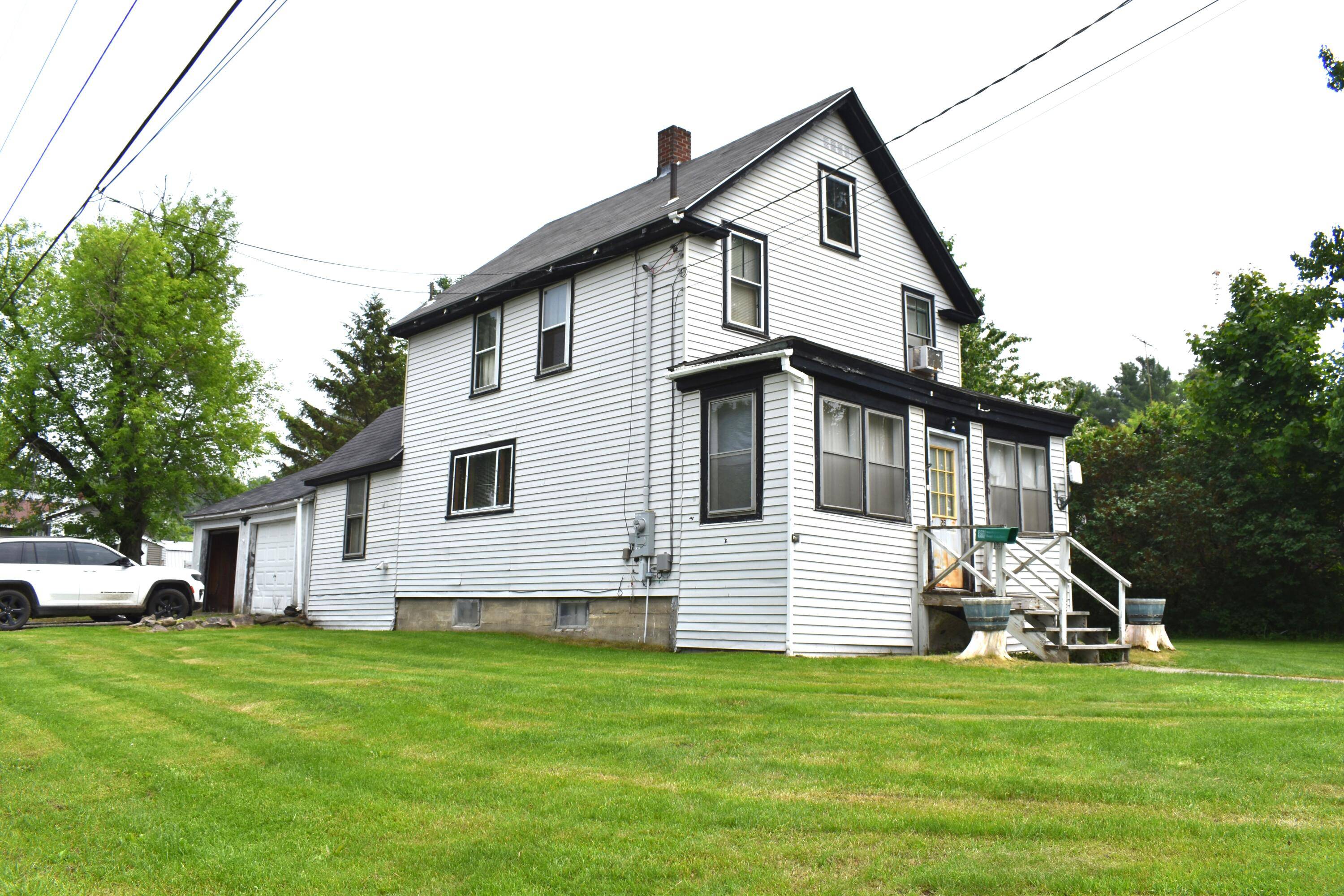 Lincoln, ME 04457,28 Libby ST