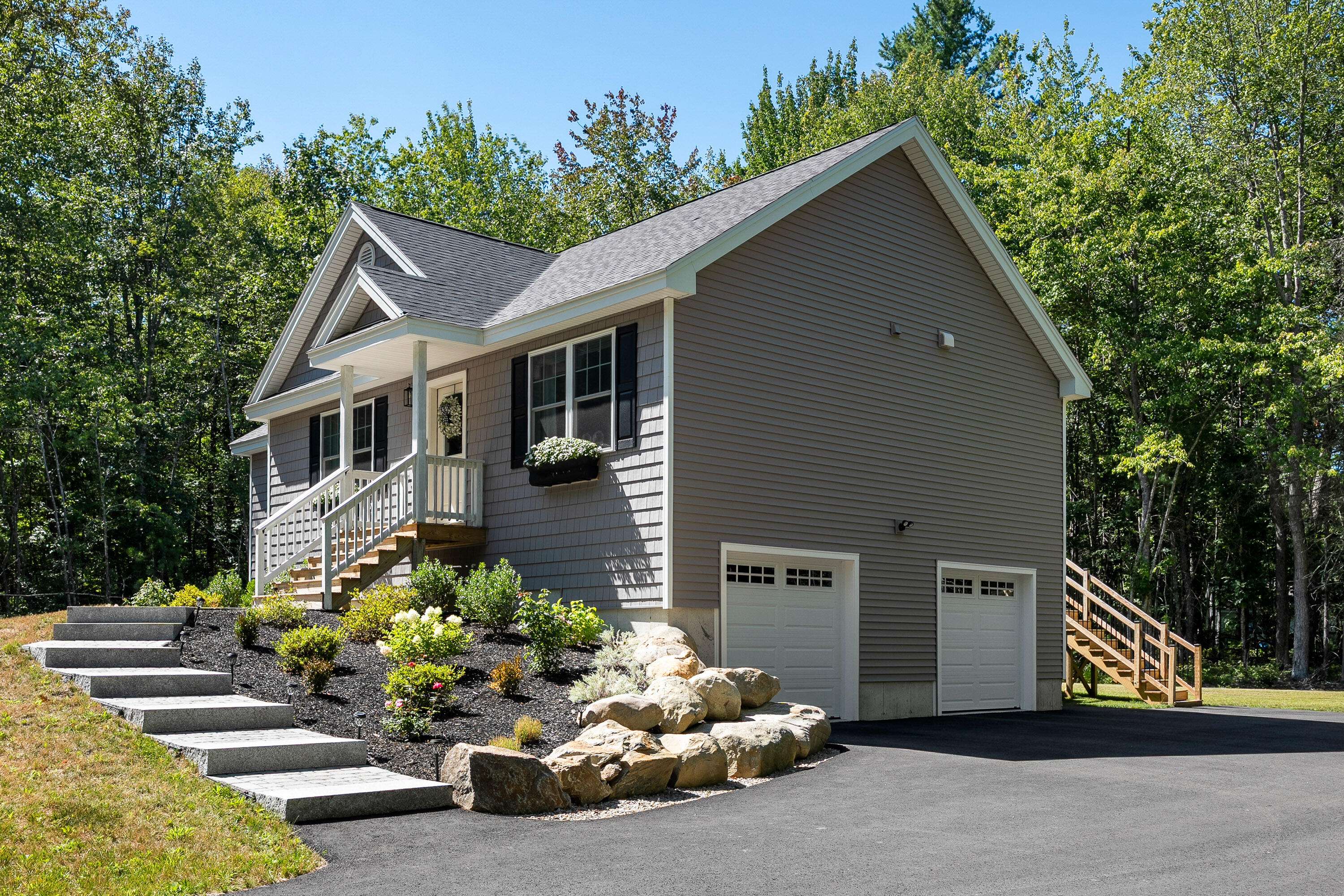 Kennebunk, ME 04043,31 Oakwood LN