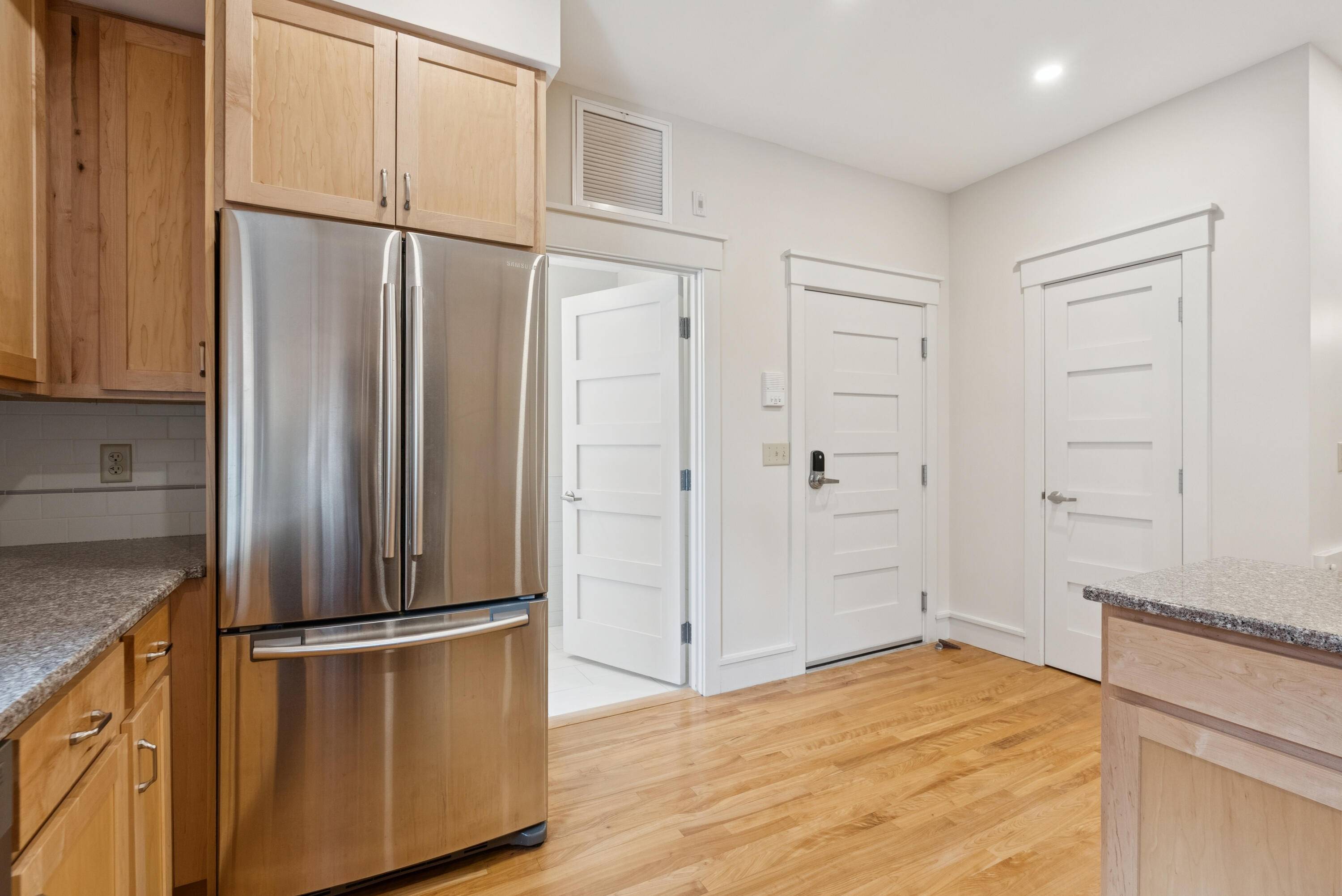 Portland, ME 04102,26 Thomas ST #7