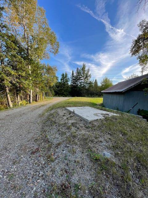 Jackman, ME 04945,48 River RD