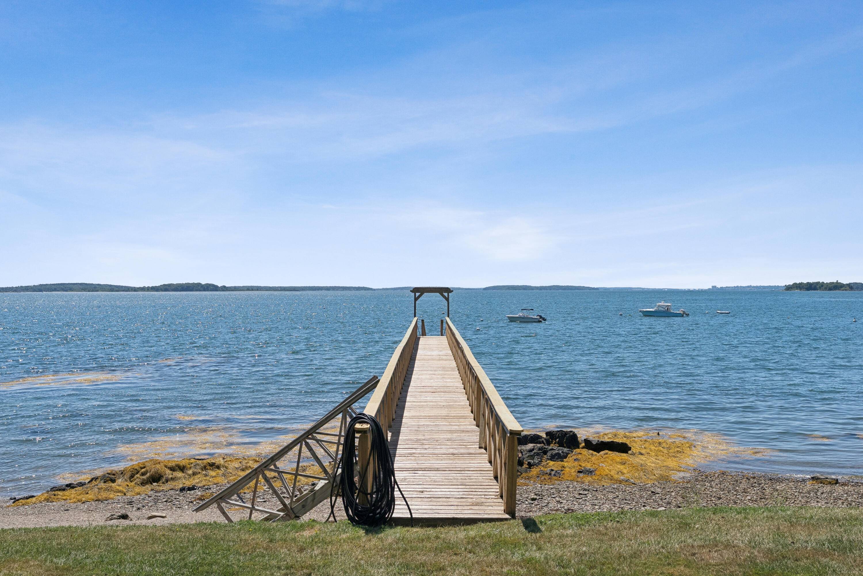 Yarmouth, ME 04096,92 Spruce Point RD