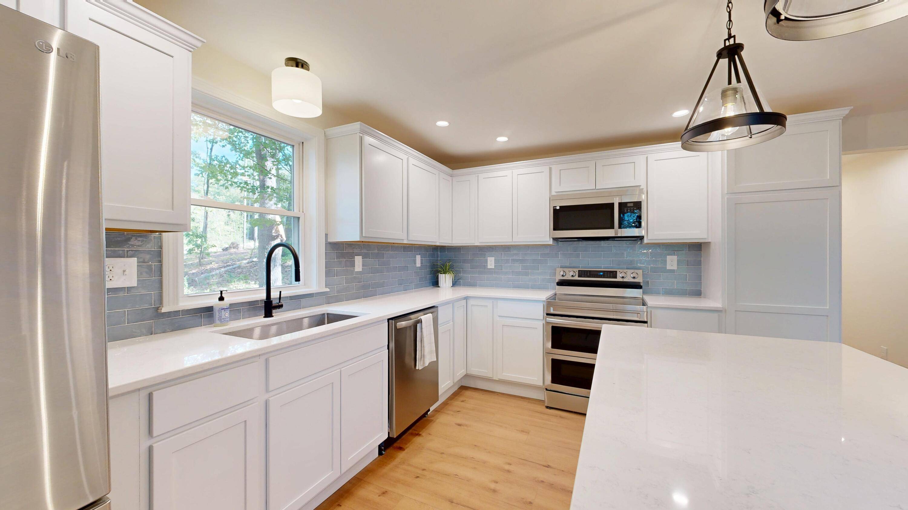 Windham, ME 04062,763 River RD