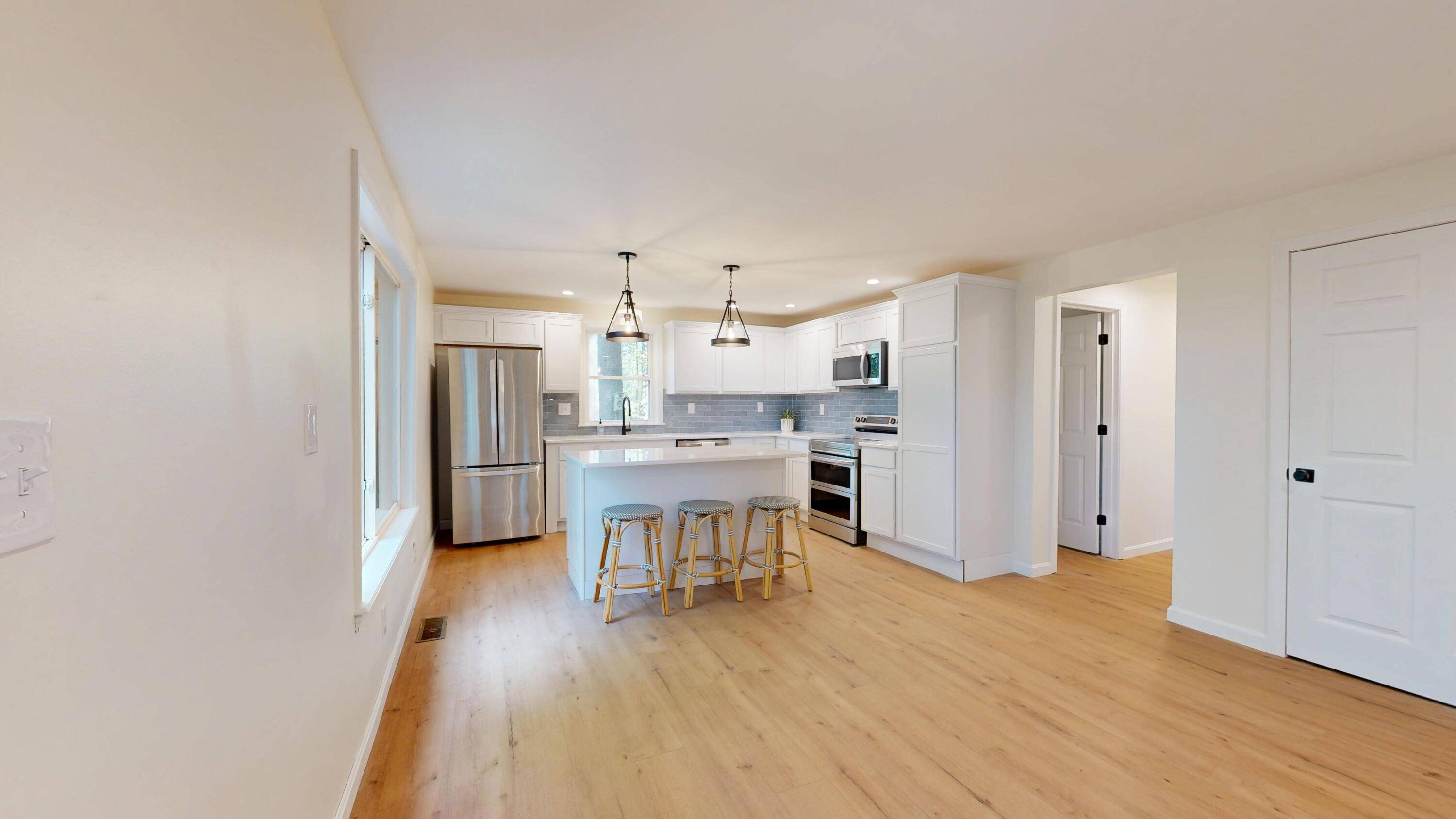 Windham, ME 04062,763 River RD