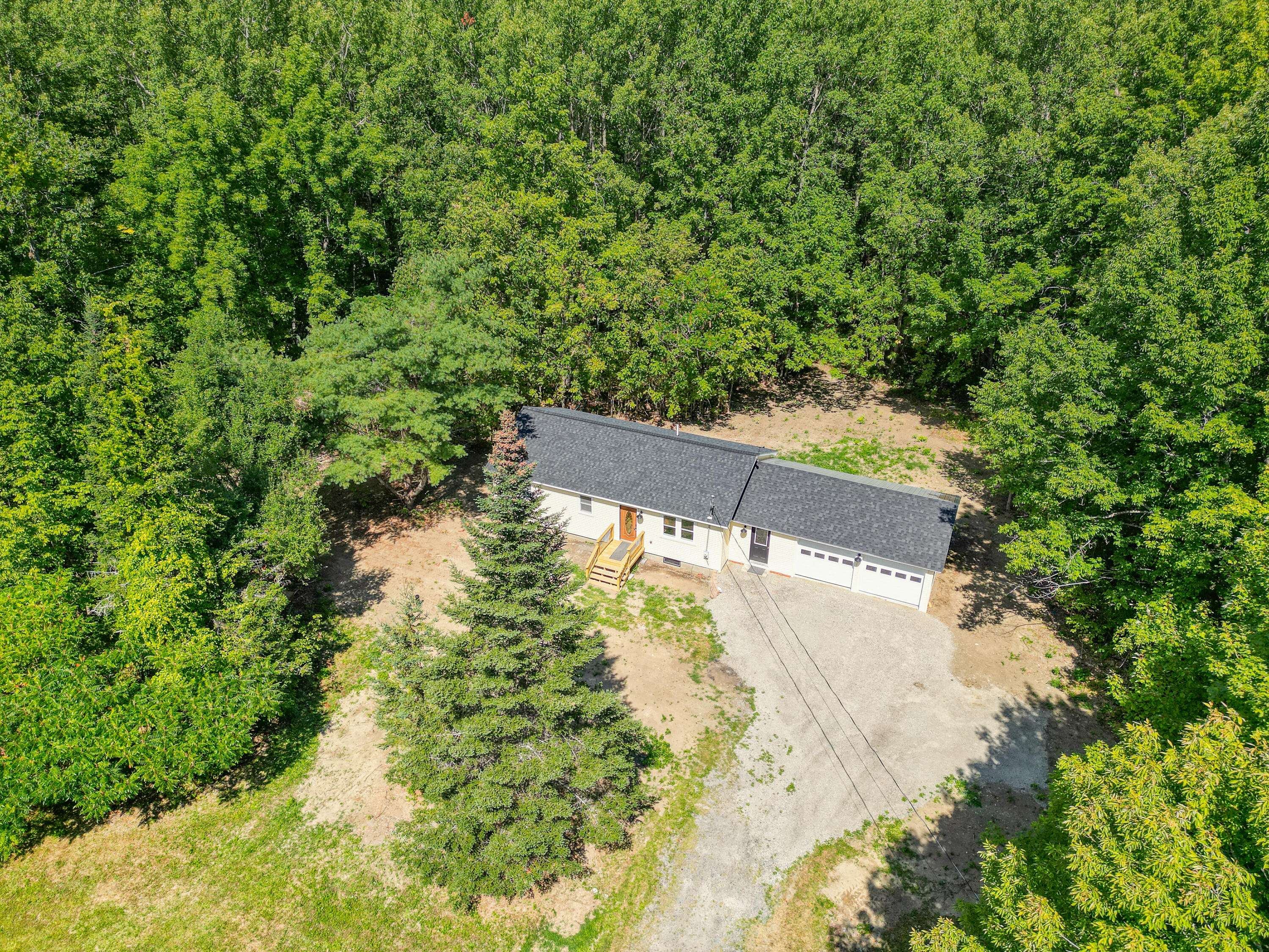 Fairfield, ME 04937,76 Pirate LN