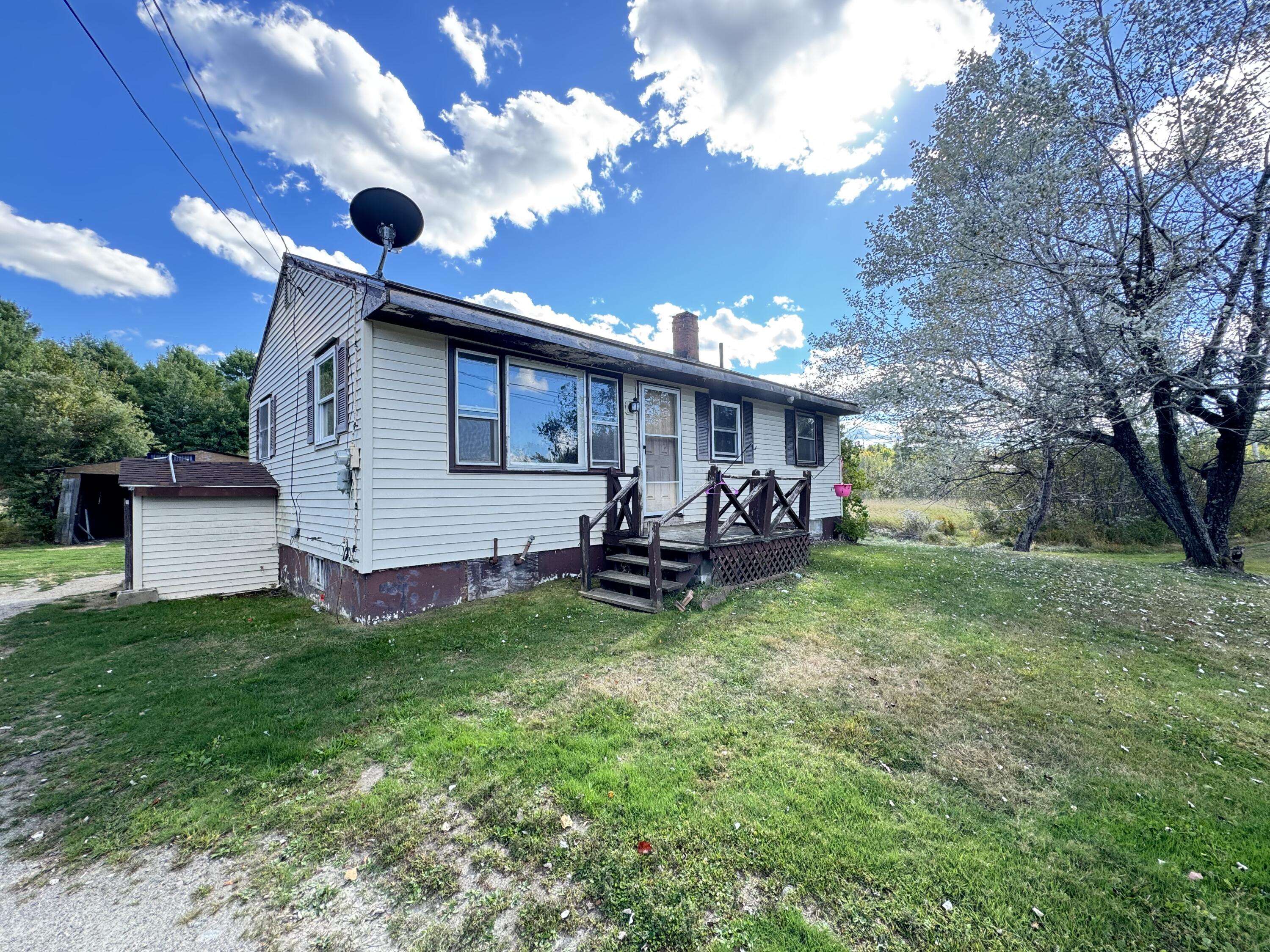 Lincoln, ME 04457,1207 Main ST