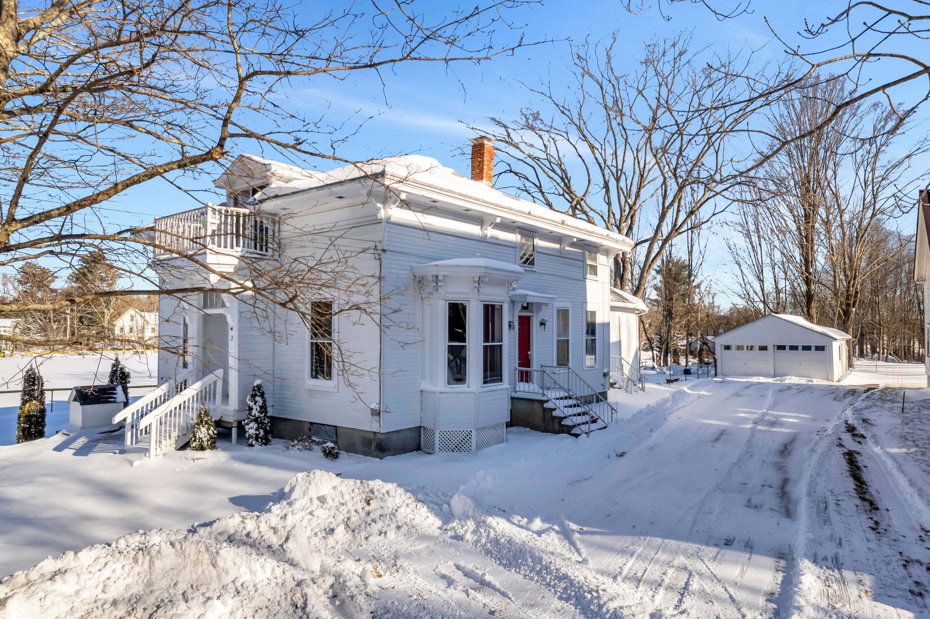 Richmond, ME 04357,3 Alexander Reed RD