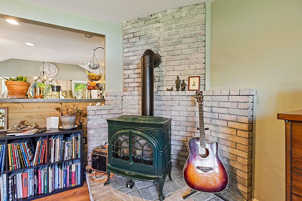 Farmingdale, ME 04344,54 Roberta ST