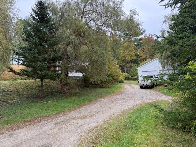 Penobscot, ME 04476,352 Bayview RD