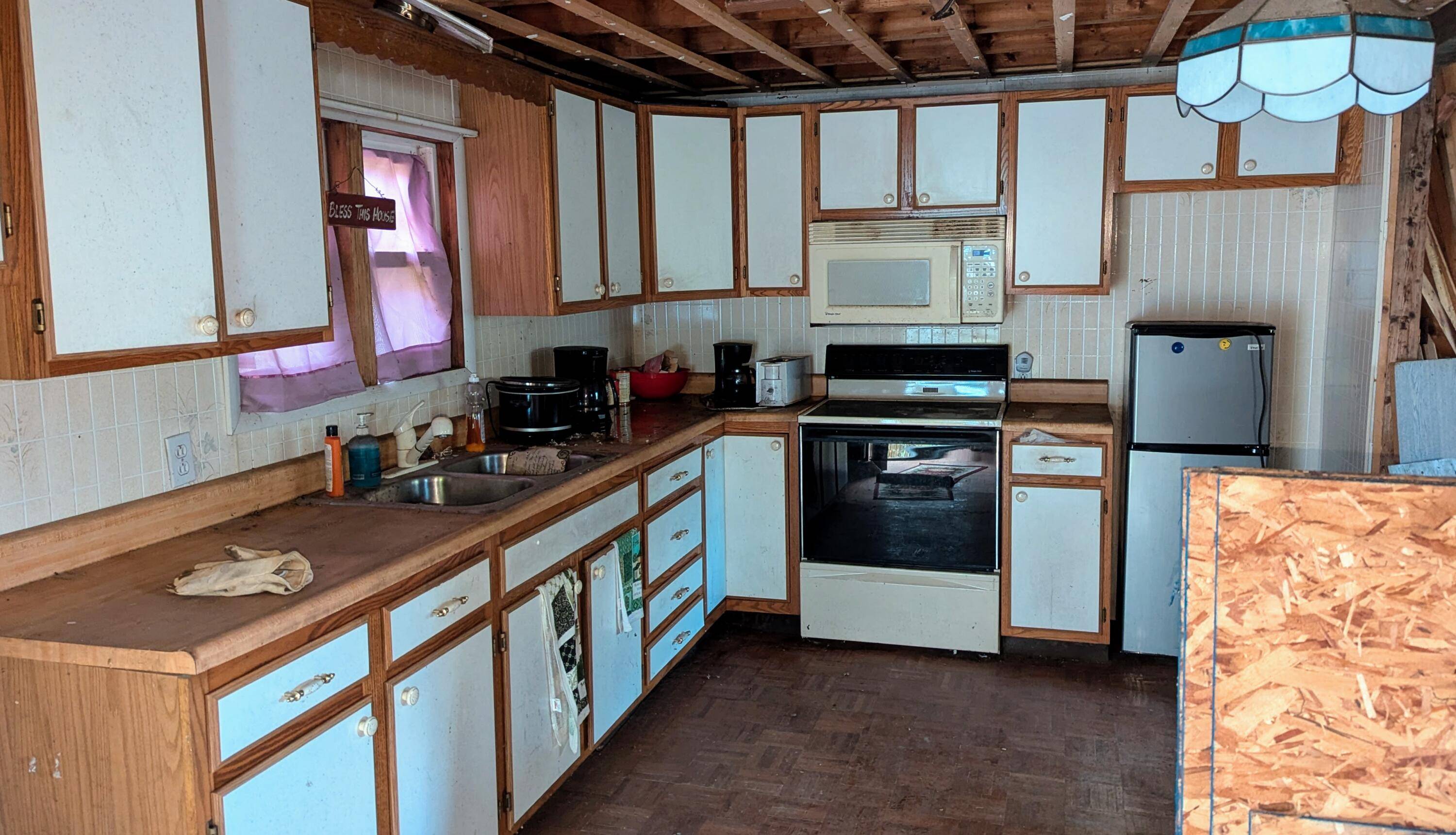 Medford, ME 04463,16 Trestle RD