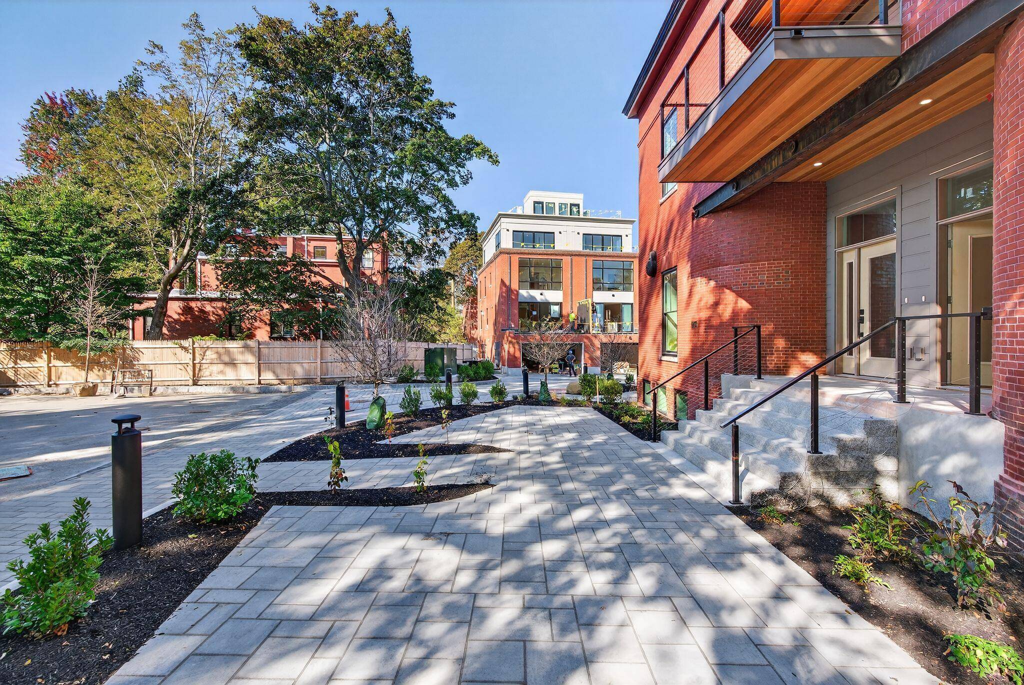 Portland, ME 04102,53 Carleton ST #A