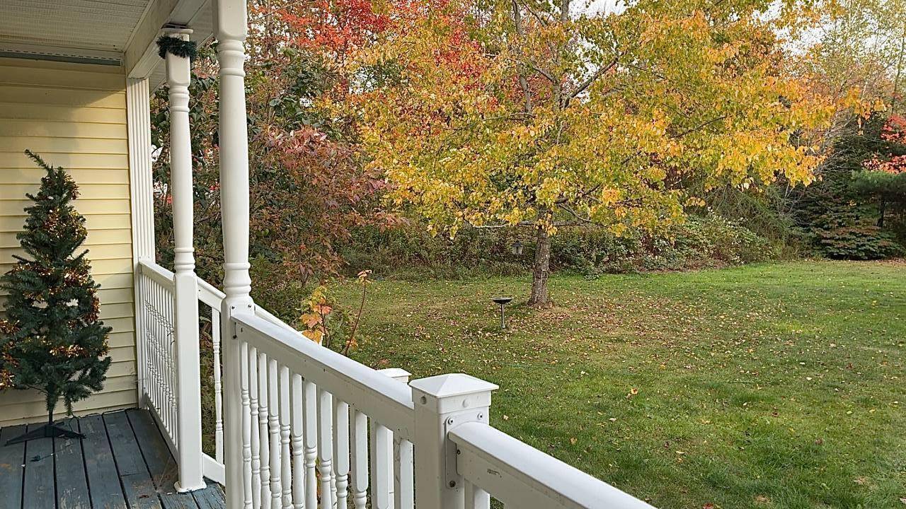 Ellsworth, ME 04605,32 Alton AVE