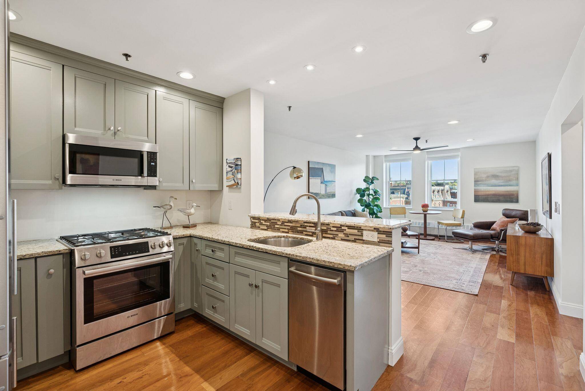 Portland, ME 04101,150 Middle ST #4B