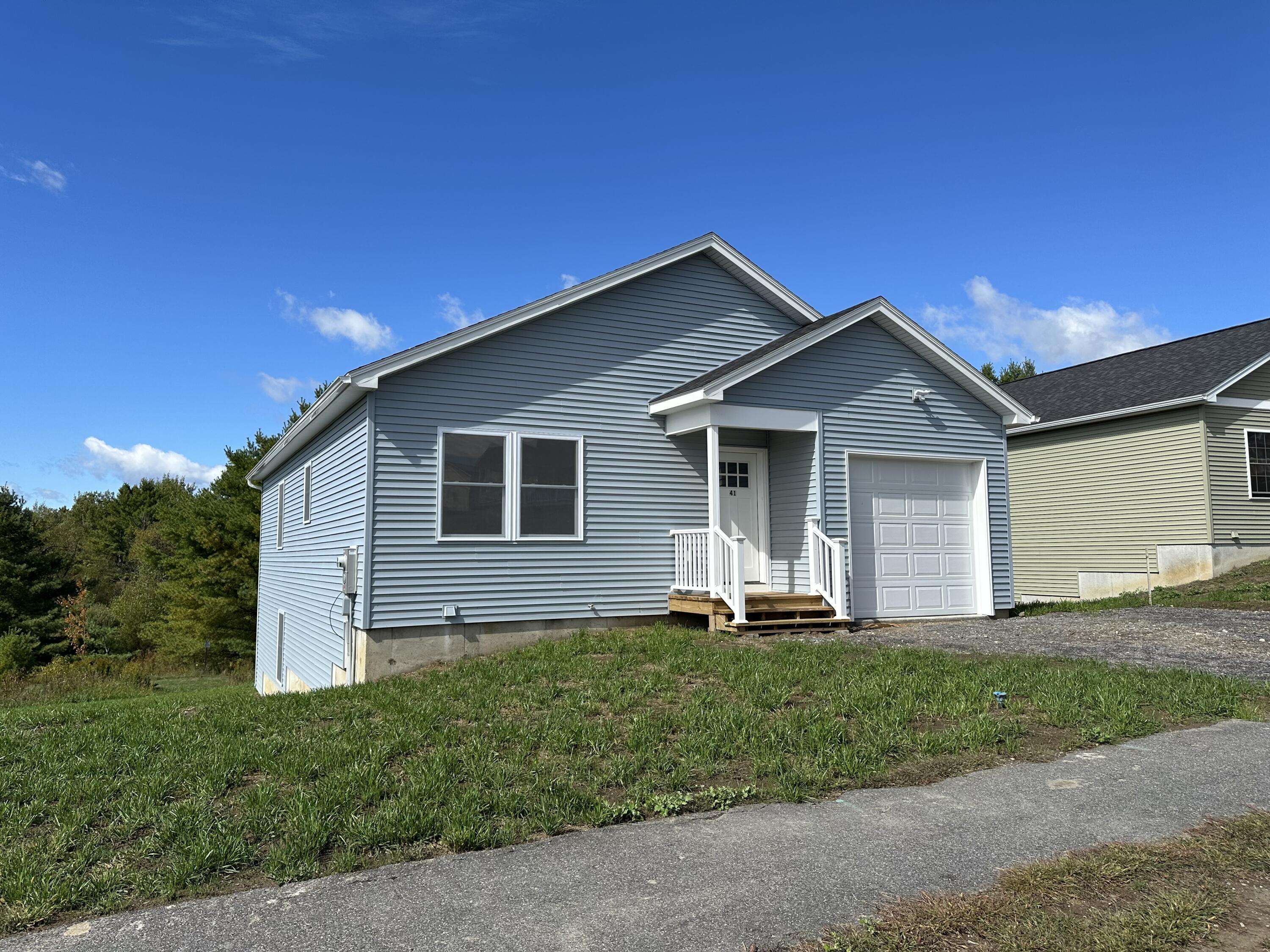 Augusta, ME 04330,39 Village CIR