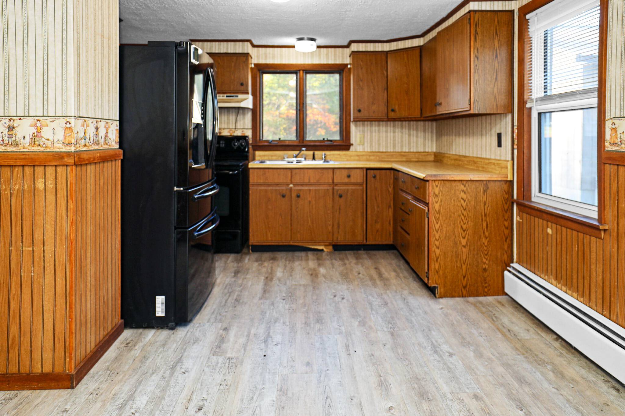 Dixfield, ME 04224,10 Pine ST