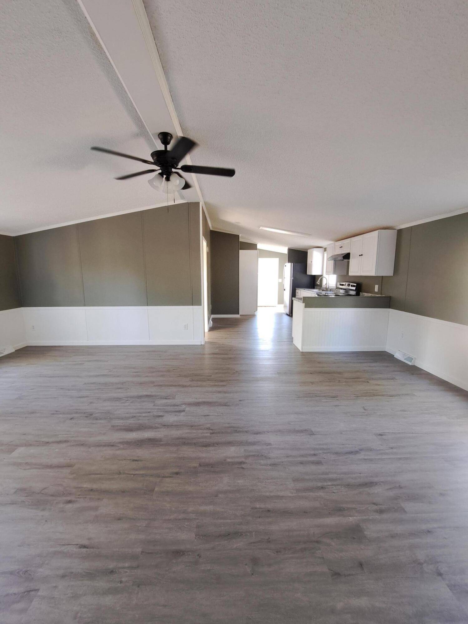 Skowhegan, ME 04976,27 Adams ST