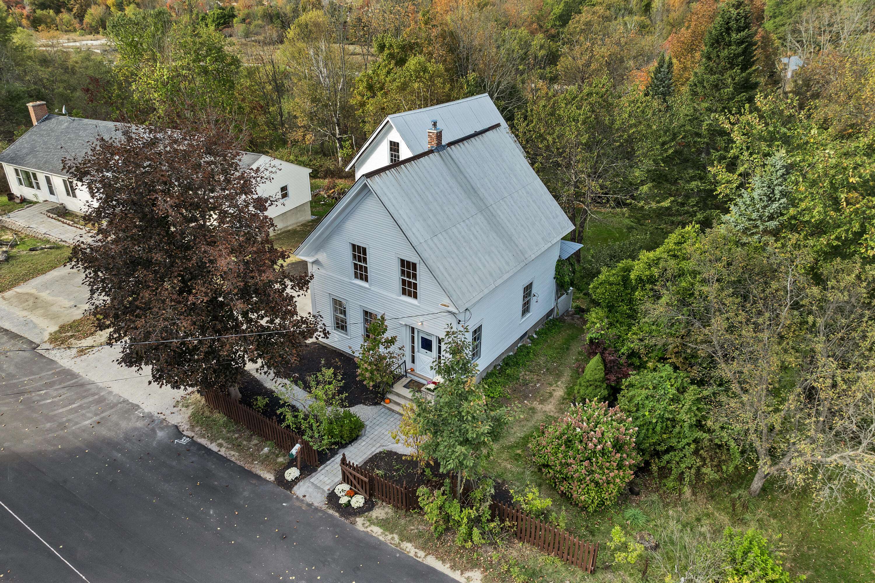 West Paris, ME 04289,16 Greenwood ST