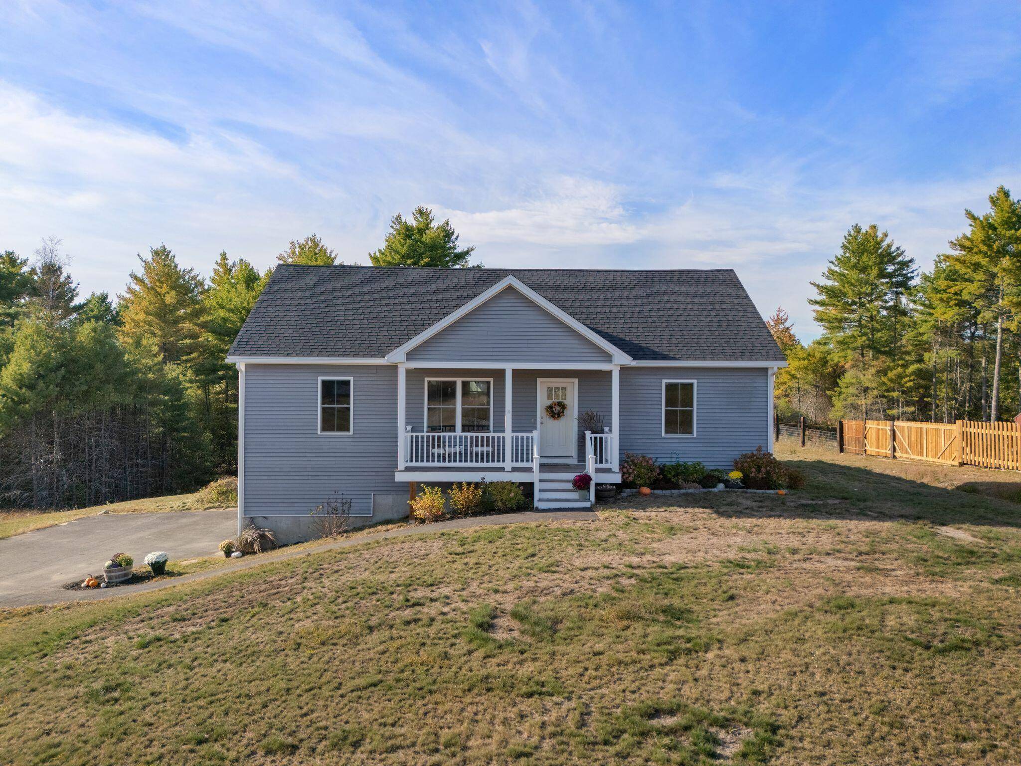 Standish, ME 04084,8 Estes DR