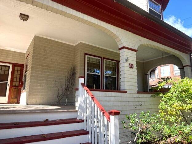 Waterville, ME 04901,10 West ST